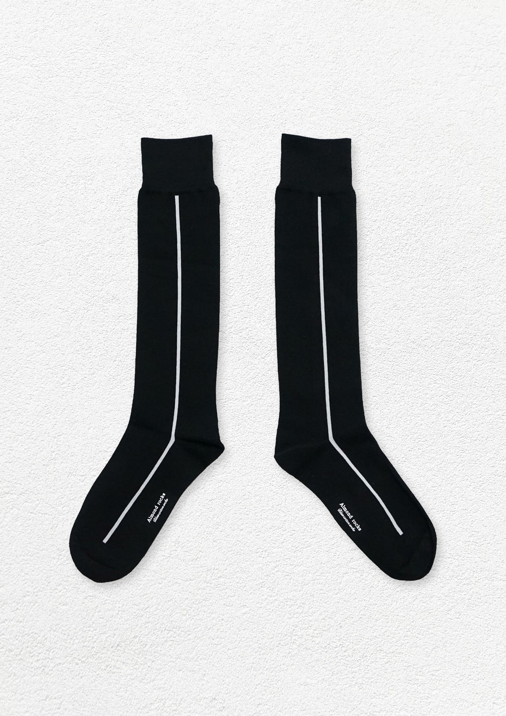 Single striped over-the-calf sock - black