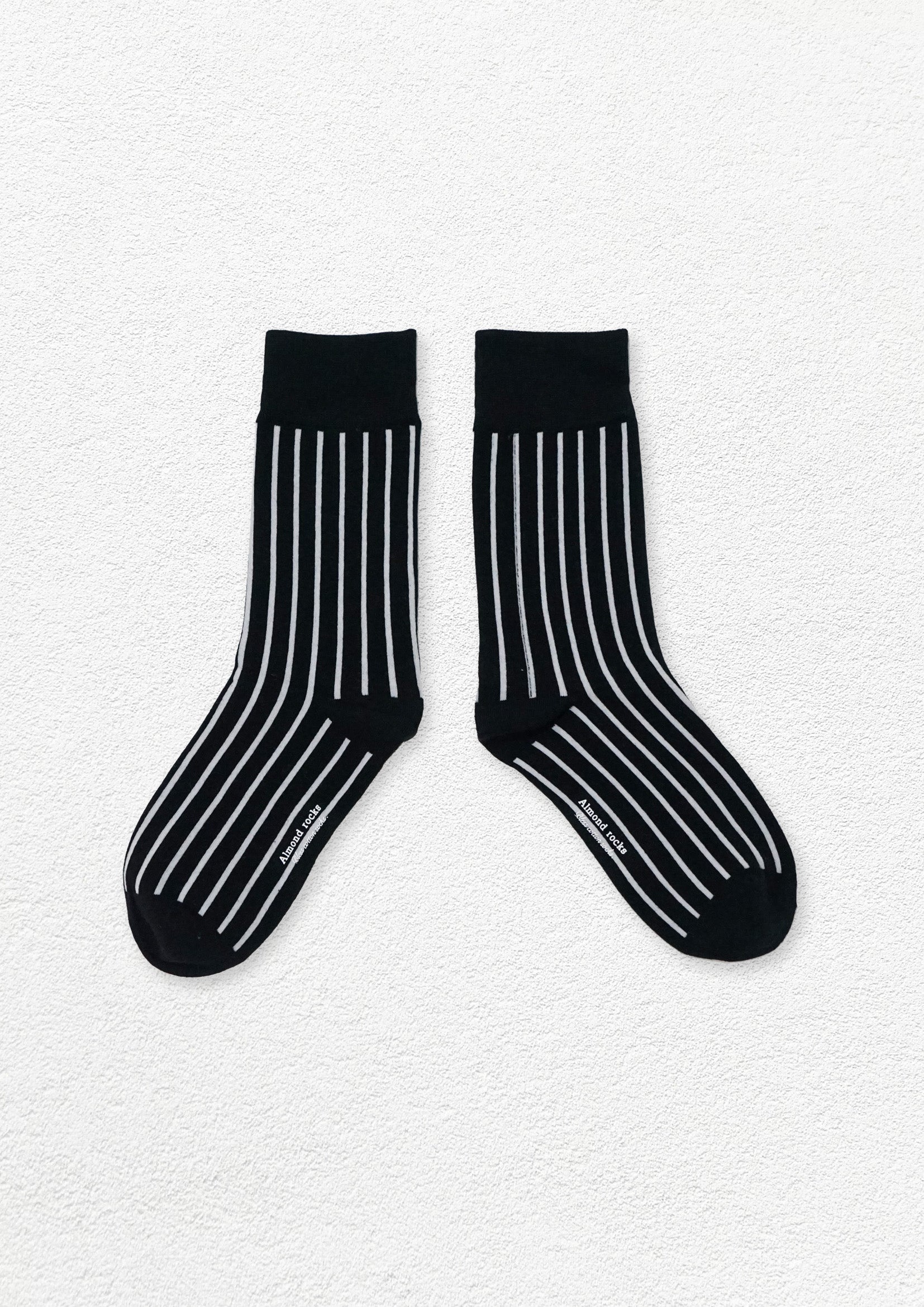 Basic striped mid-calf sock - black