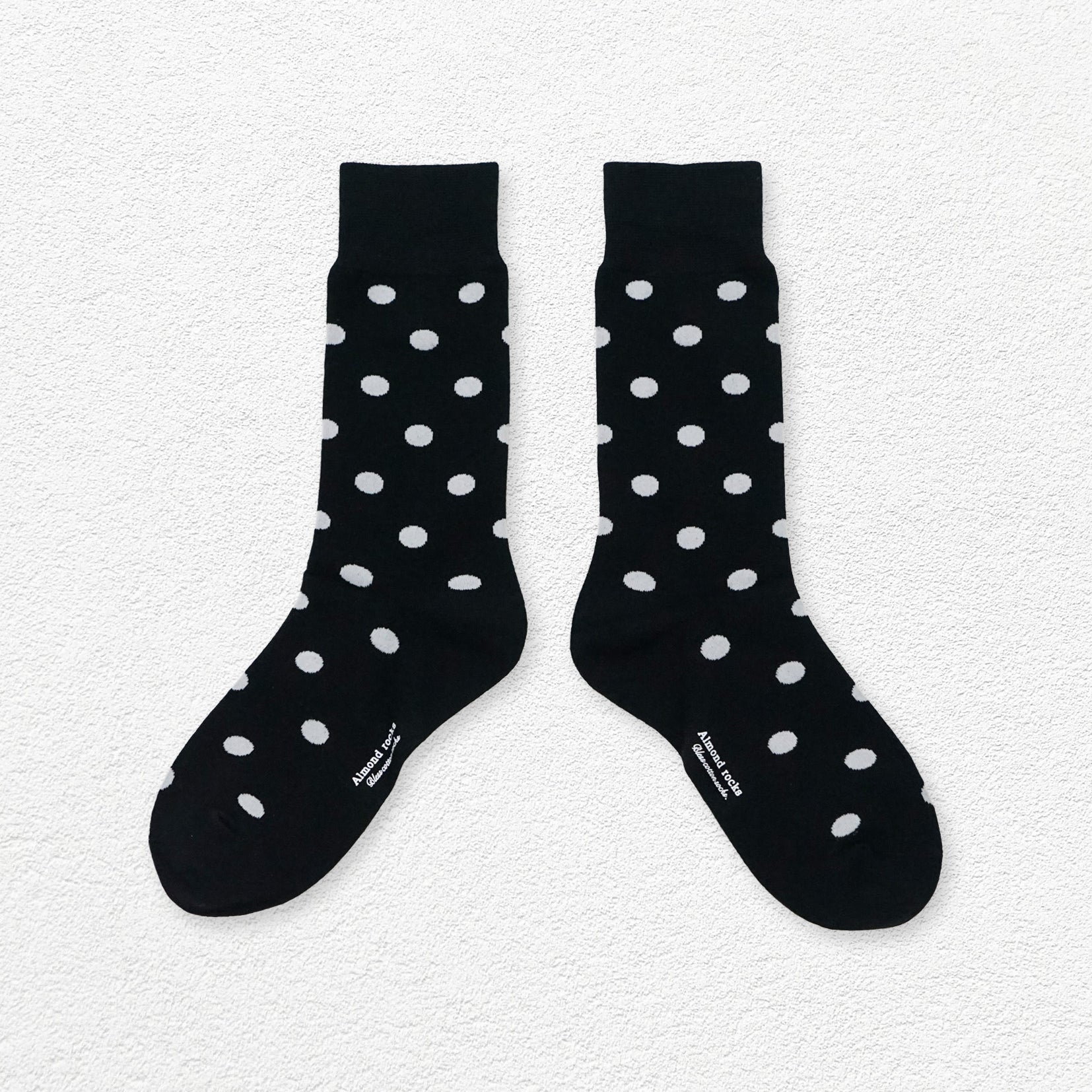 Big polka dot mid-calf sock - black