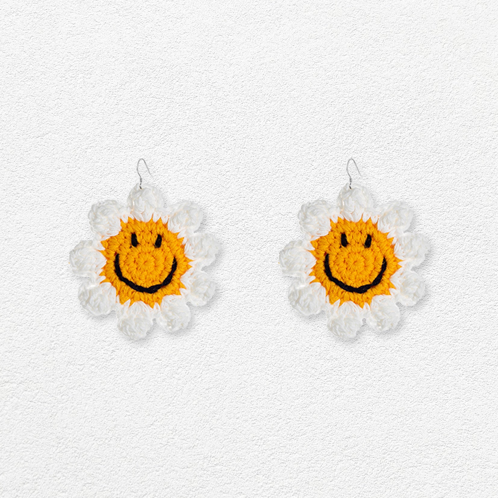 Smiley sunflower crochet earrings - yellow