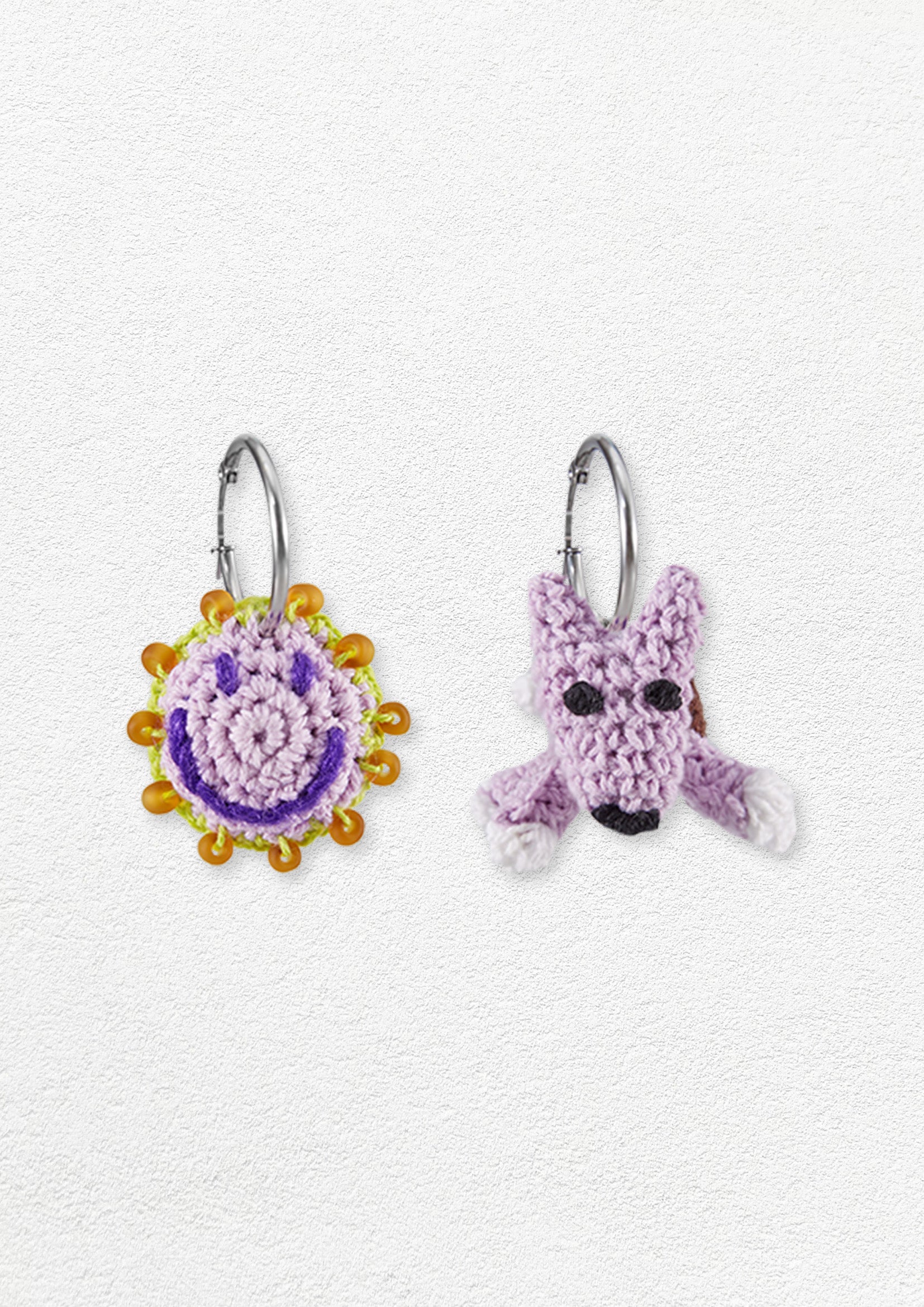 Smiley puppy asymmetric crochet earrings - lilac