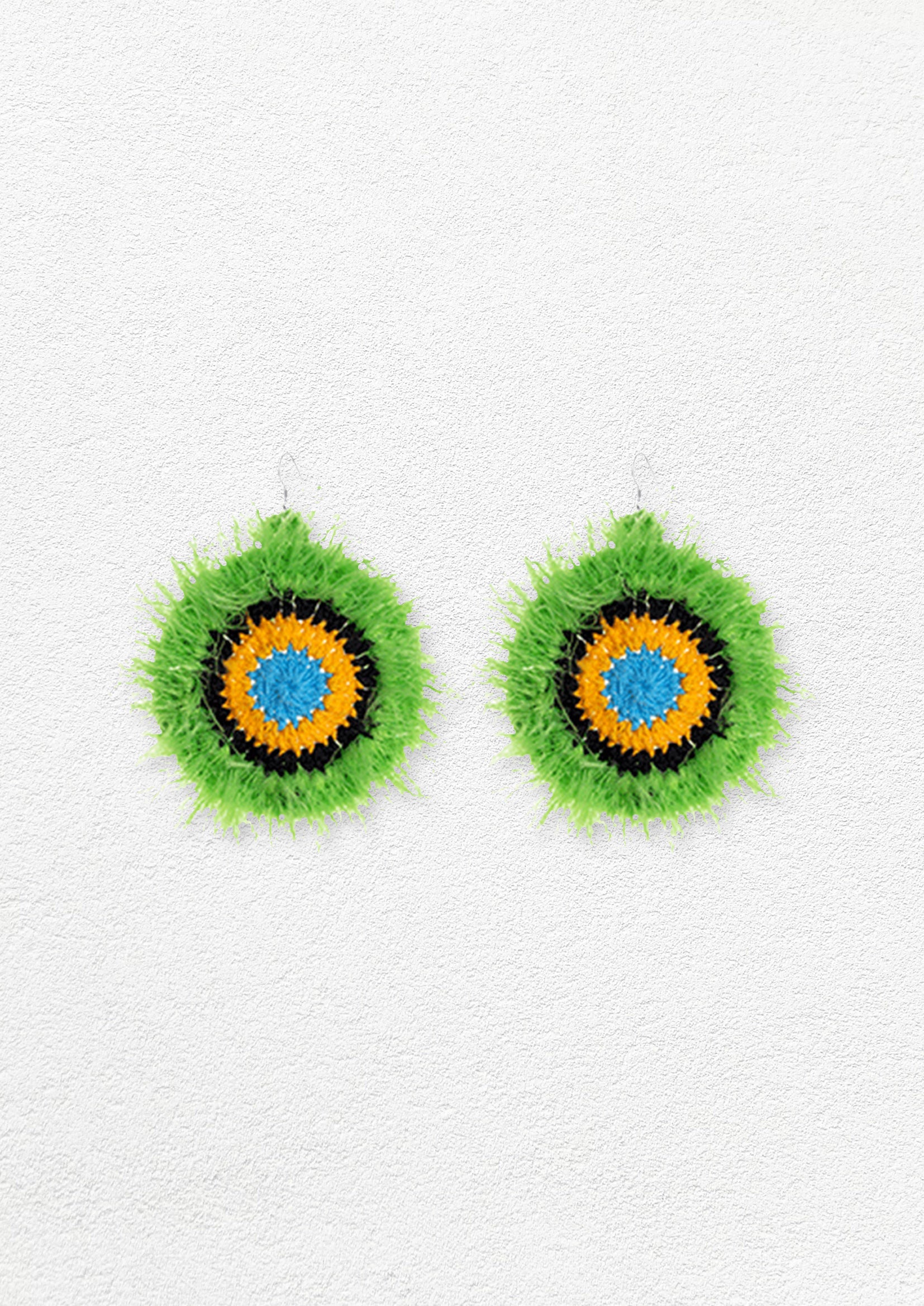 Fuzzy sunburst crochet earrings - lawn green