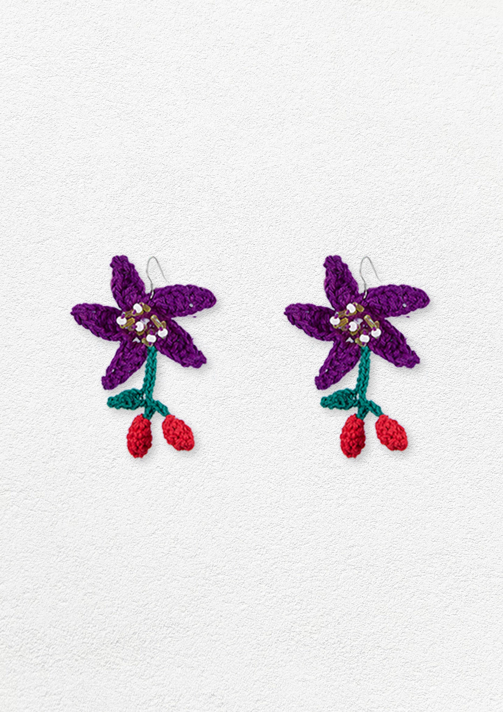 Goji flower crochet earrings - purple