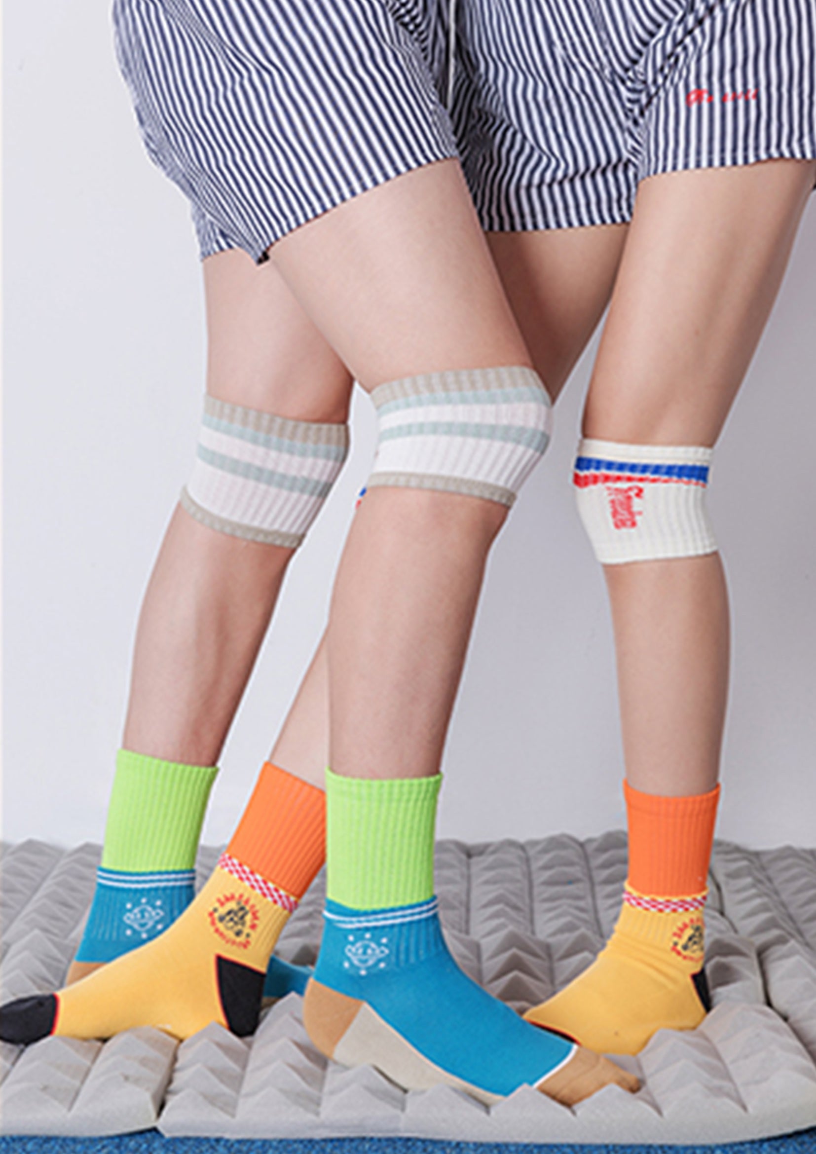 Detachable splice over-the-calf sock in 3 colours