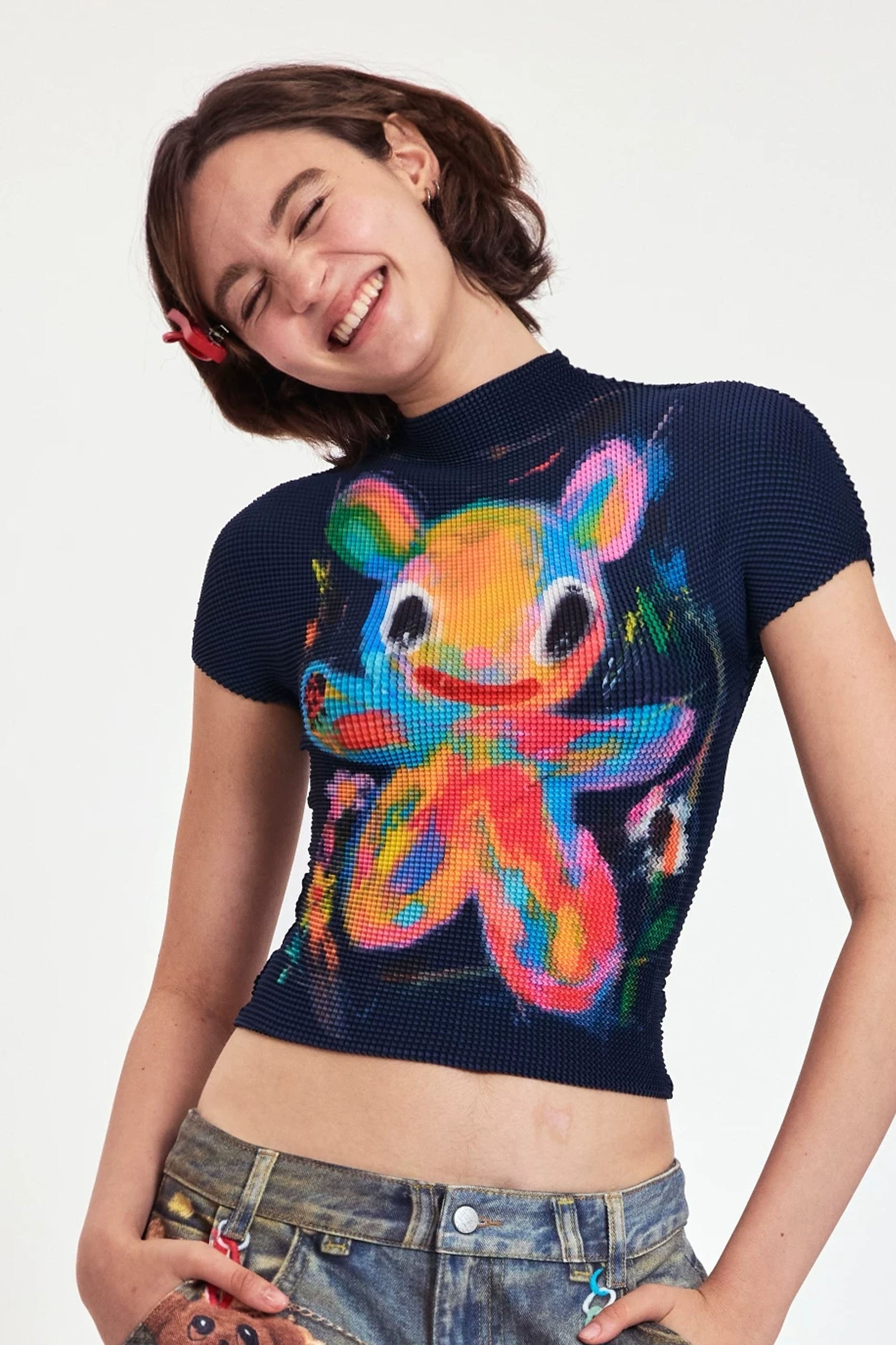 Rainbow bear crinkle stretch crop tee - navy