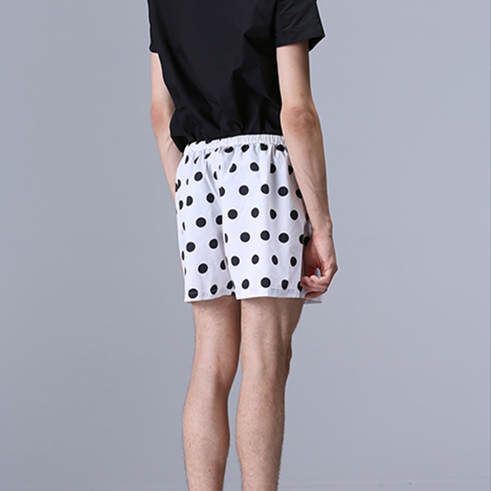 Unisex boxer shorts underwear in polka dots