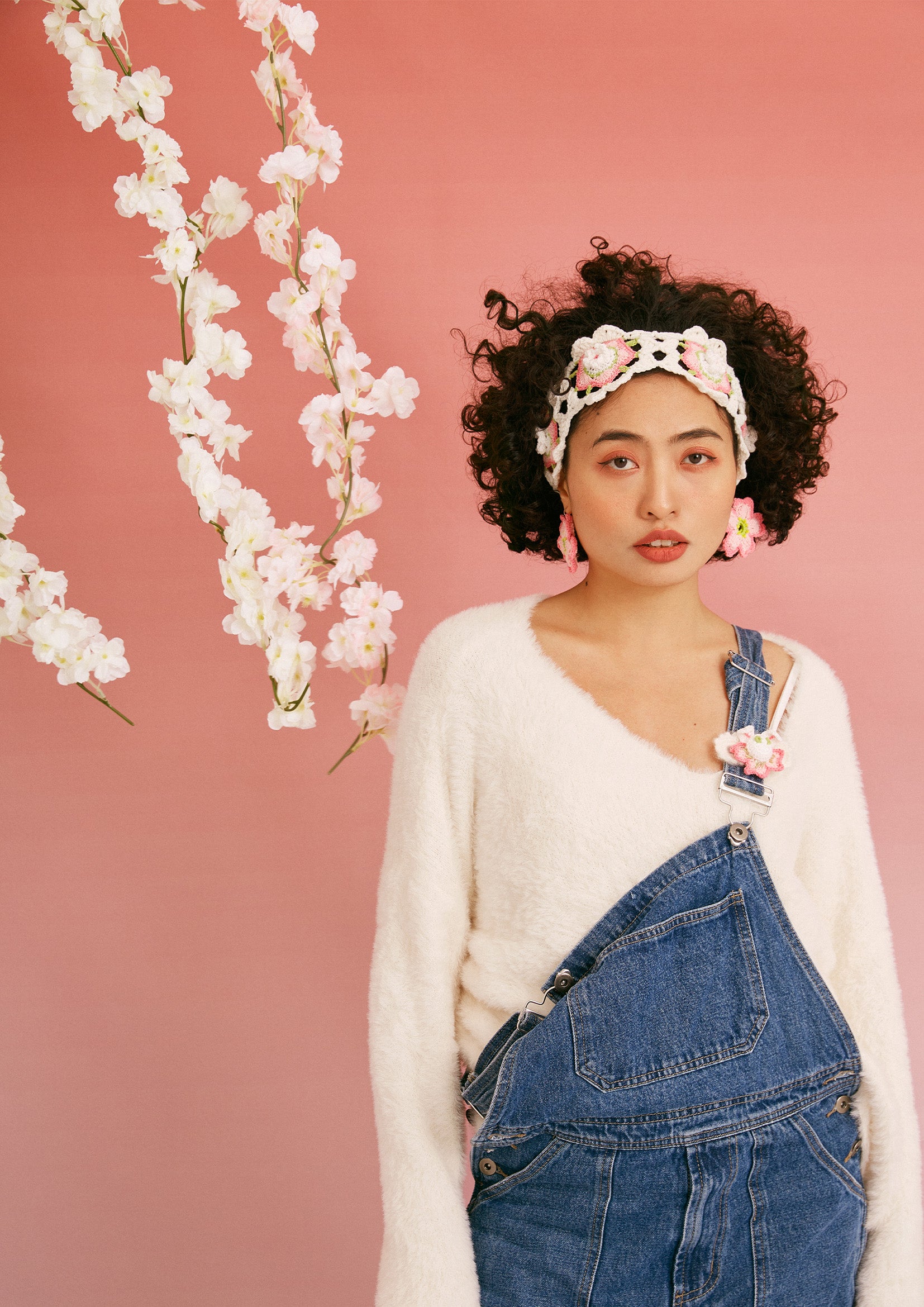 Cherry blossom crochet earrings - pink