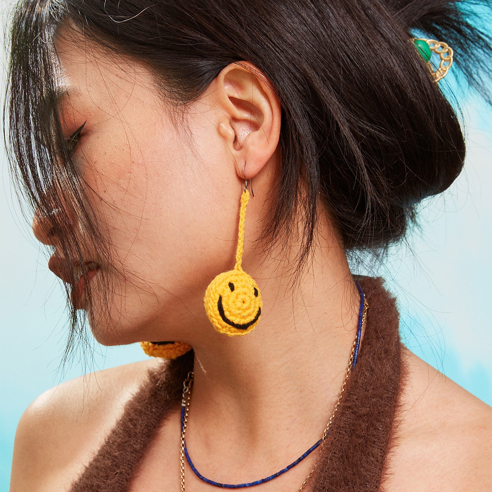 Smiley crochet earrings - yellow