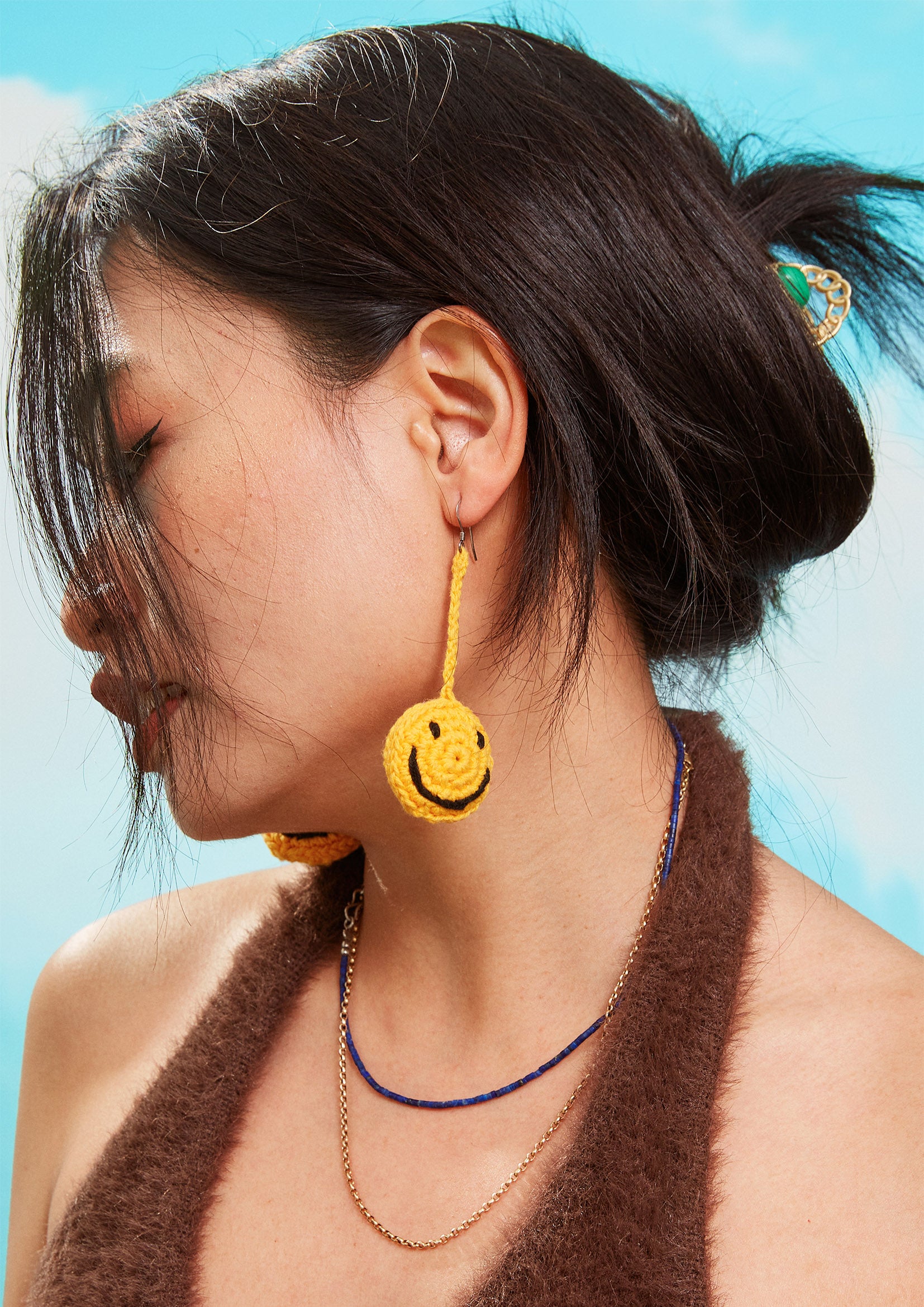 Smiley crochet earrings - yellow