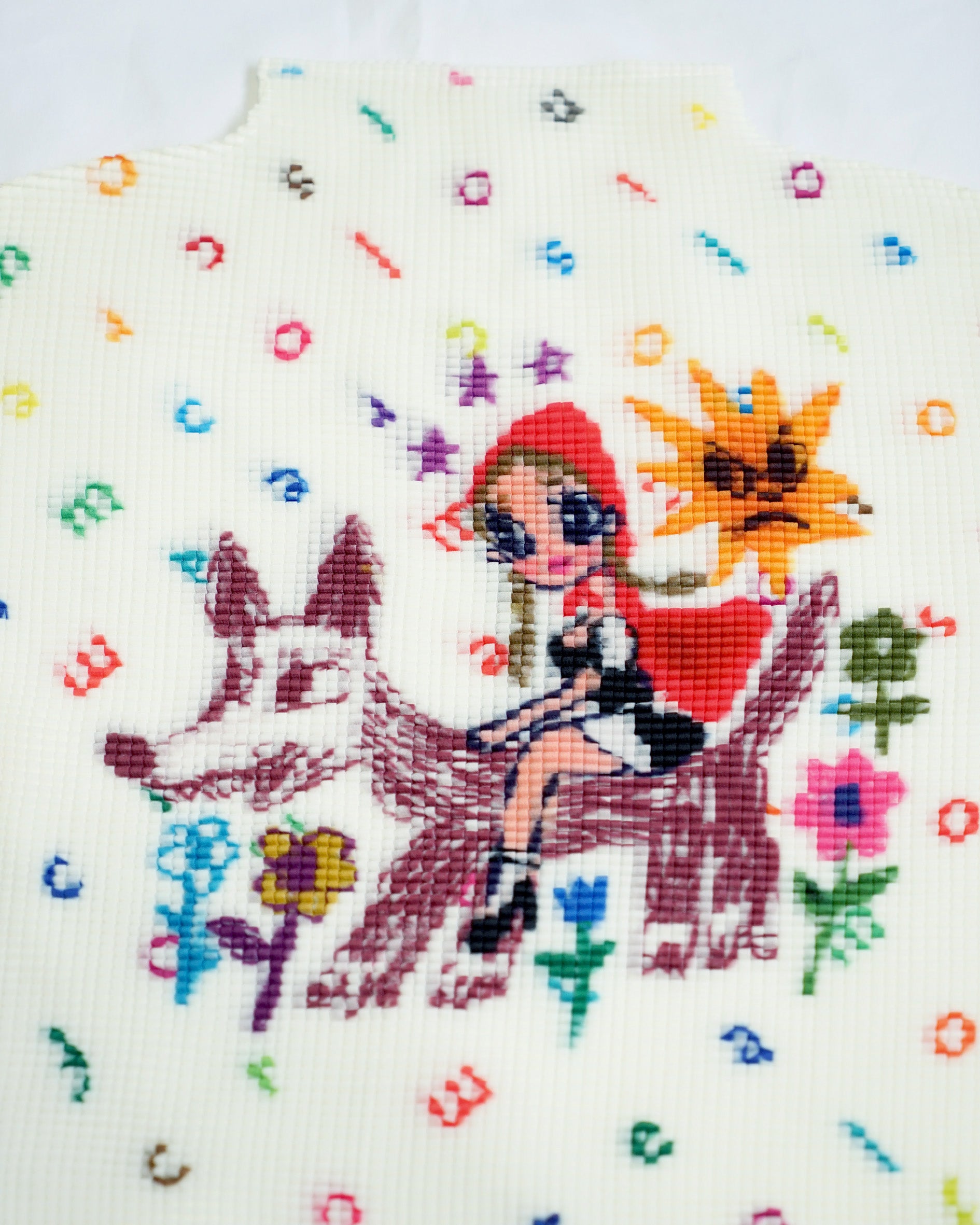 Little Red Riding Hood crinkle stretch crop tee - off-white