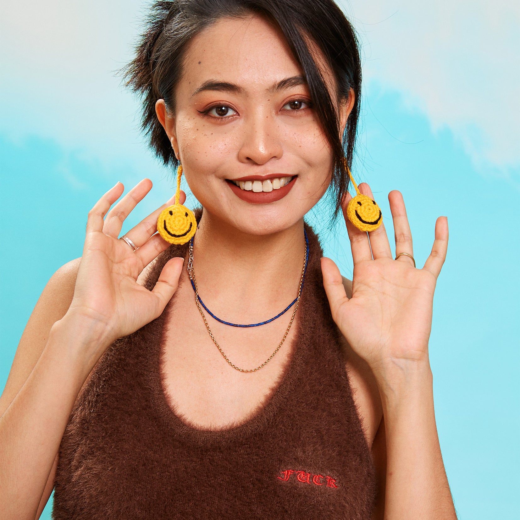 Smiley crochet earrings - yellow