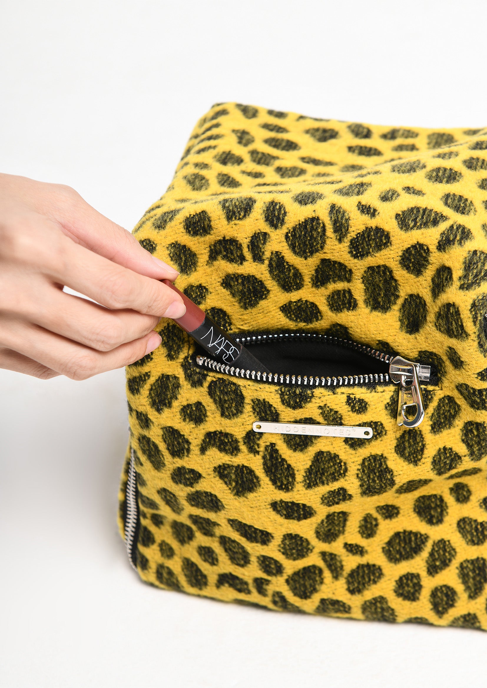 Leopard woollen shoulder/crossbody cube bag – Future Fusion Online
