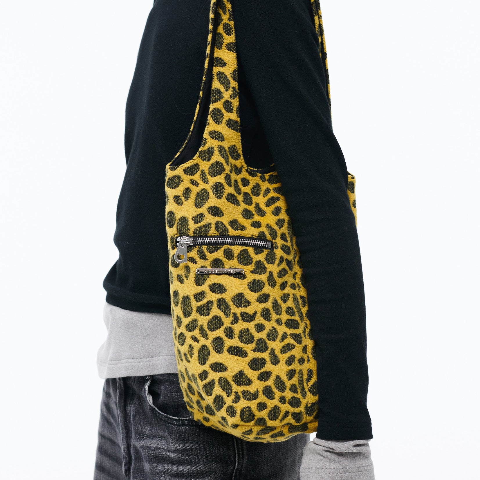Leopard shoulder bucket bag
