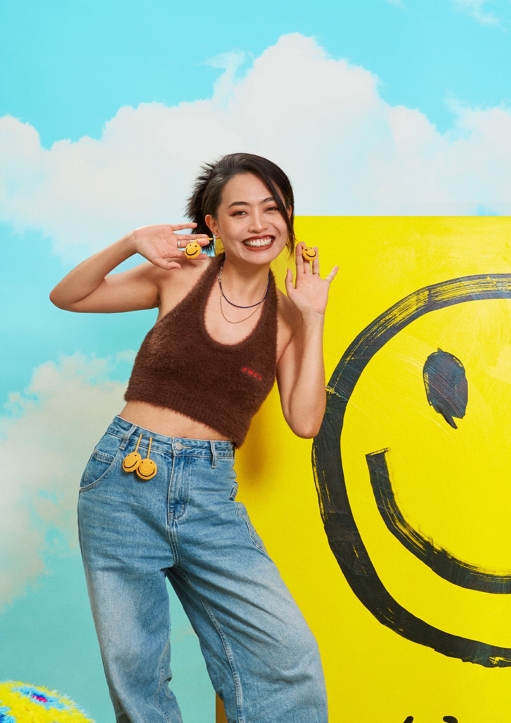 Smiley crochet earrings - yellow