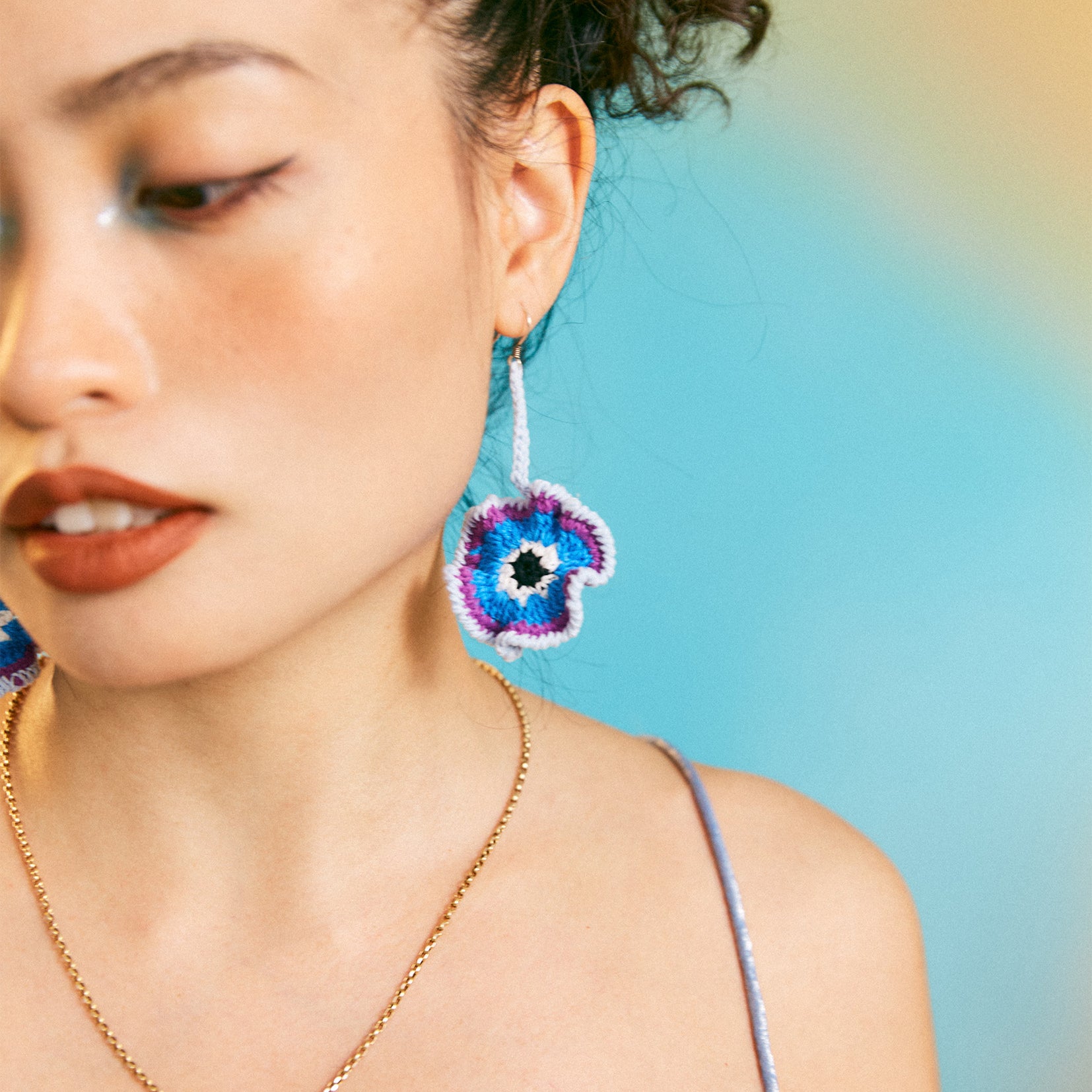 Coral reef crochet earrings - blue