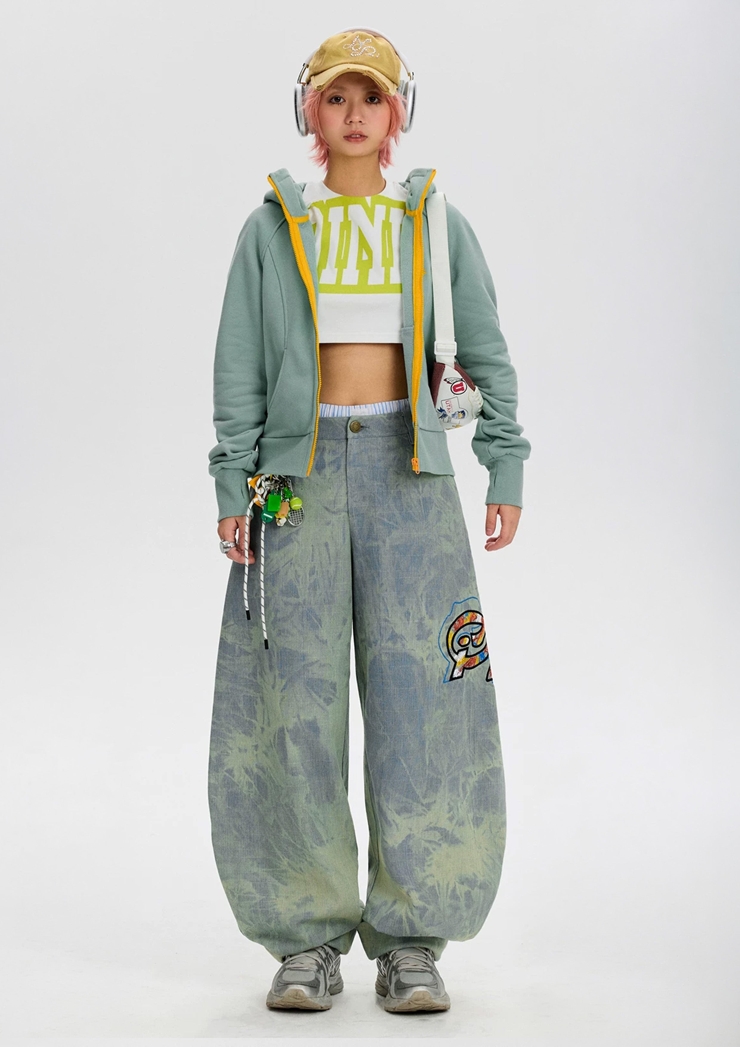 Tie dye bleach baggy barrel jeans - sun-faded blue