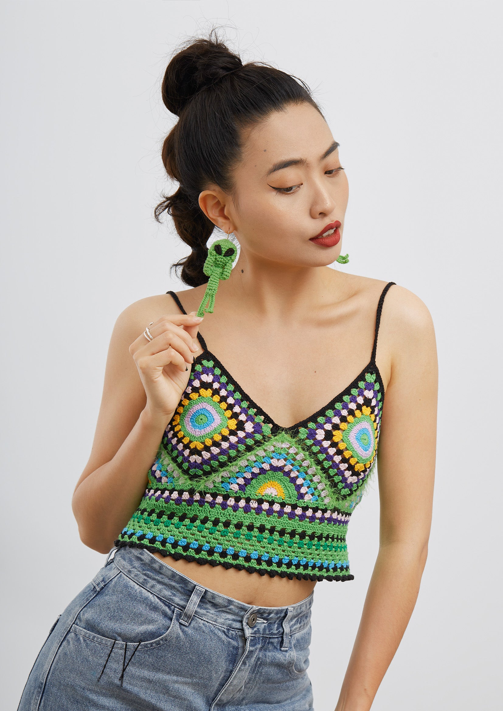 Alien crochet earrings - green