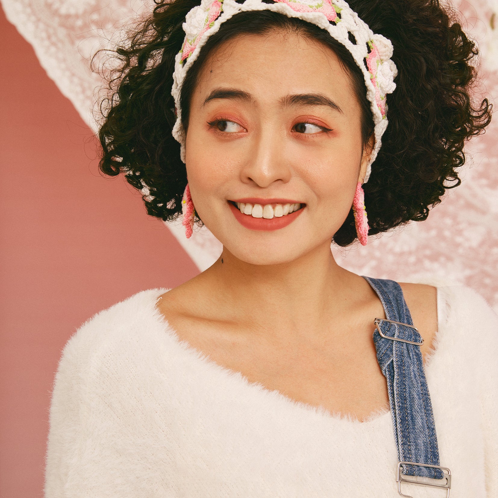 Cherry blossom crochet earrings - pink