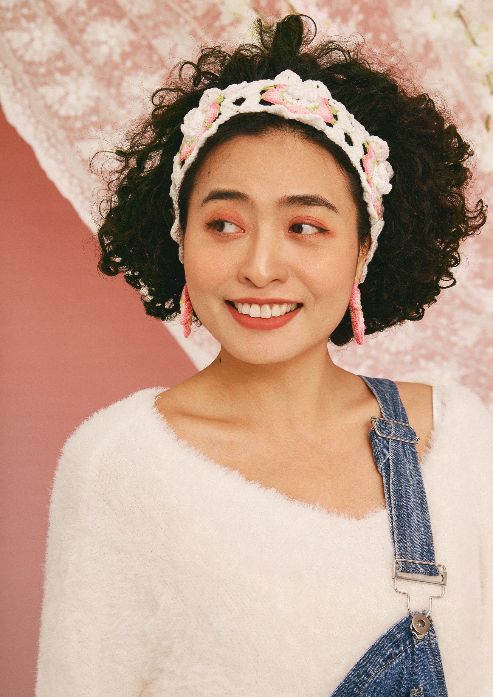 Cherry blossom crochet earrings - pink