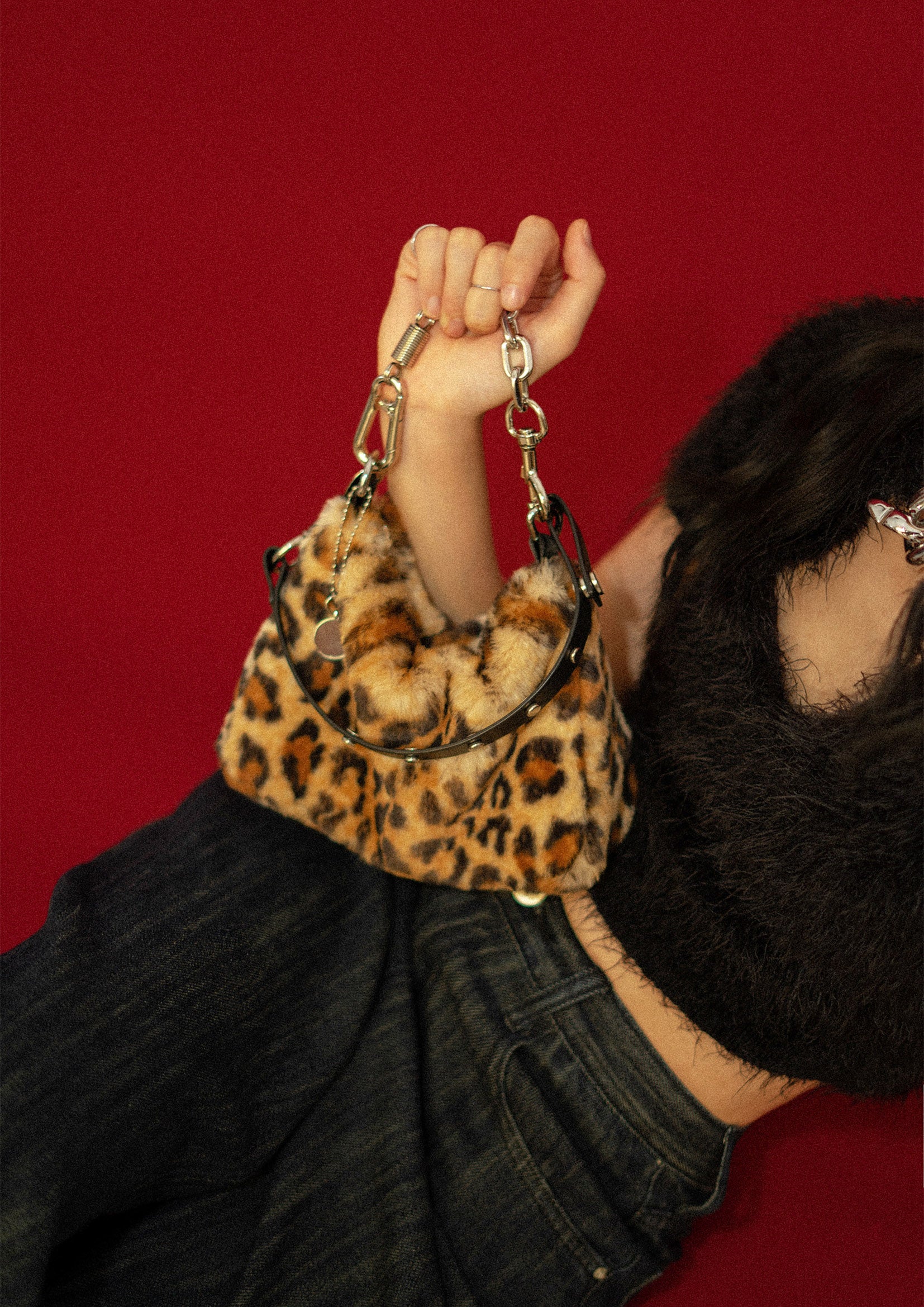 ショルダーバッグ A POINT ETC / leopard fake fur chain bag Amazon.com: Plush Faux Fur Leopard Print Handbag，Y2K Furry Fur