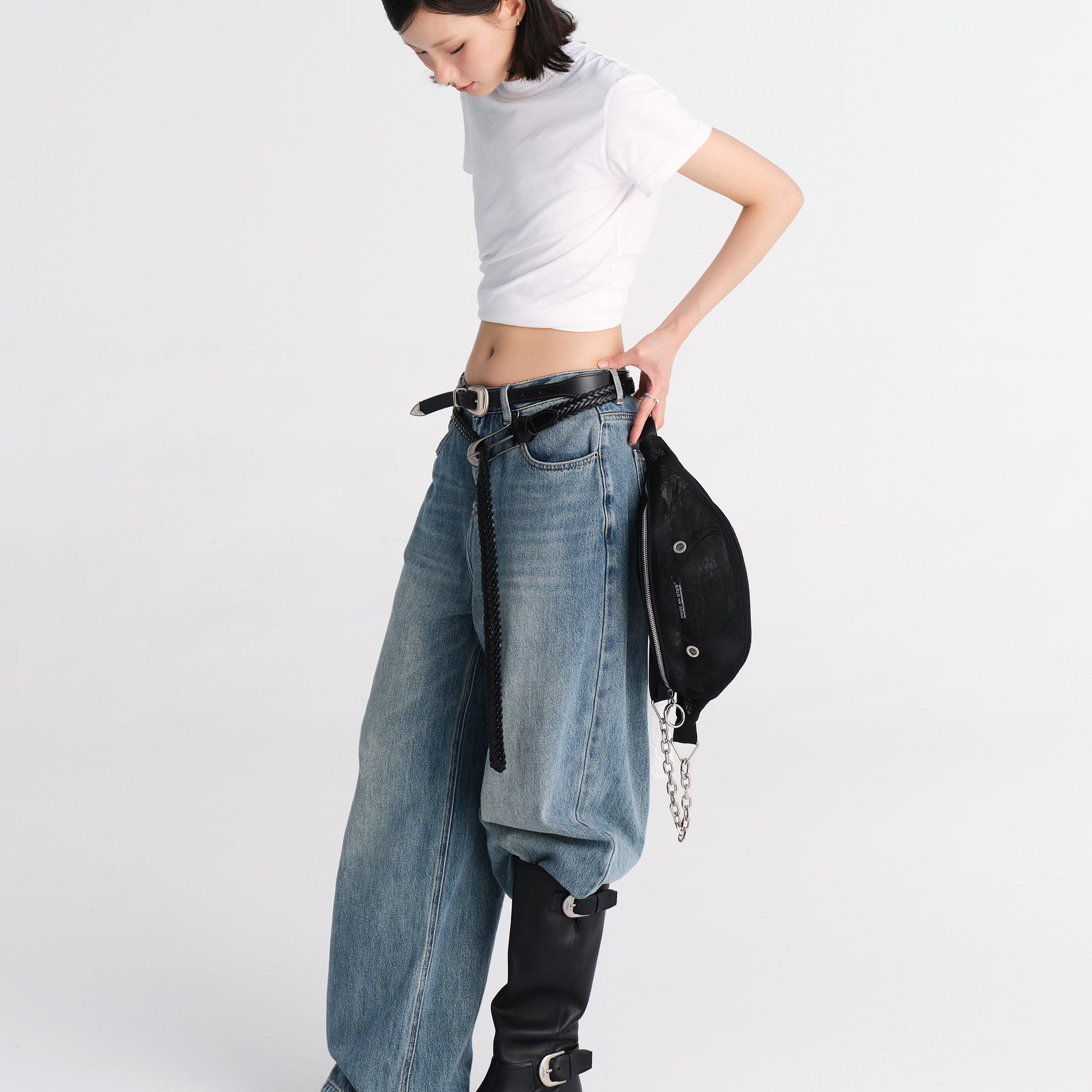 Mesh sling bag - black