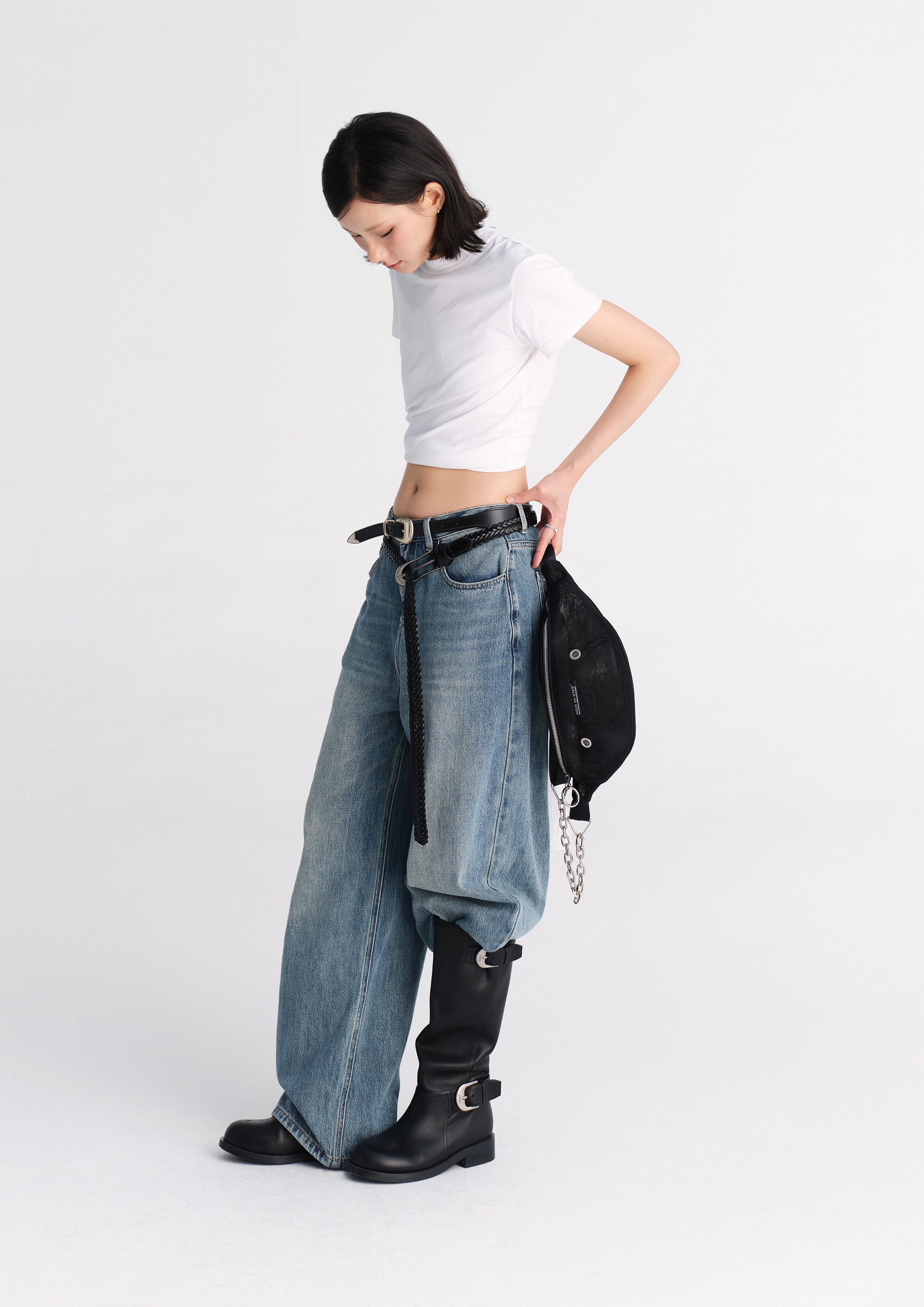 Mesh sling bag - black