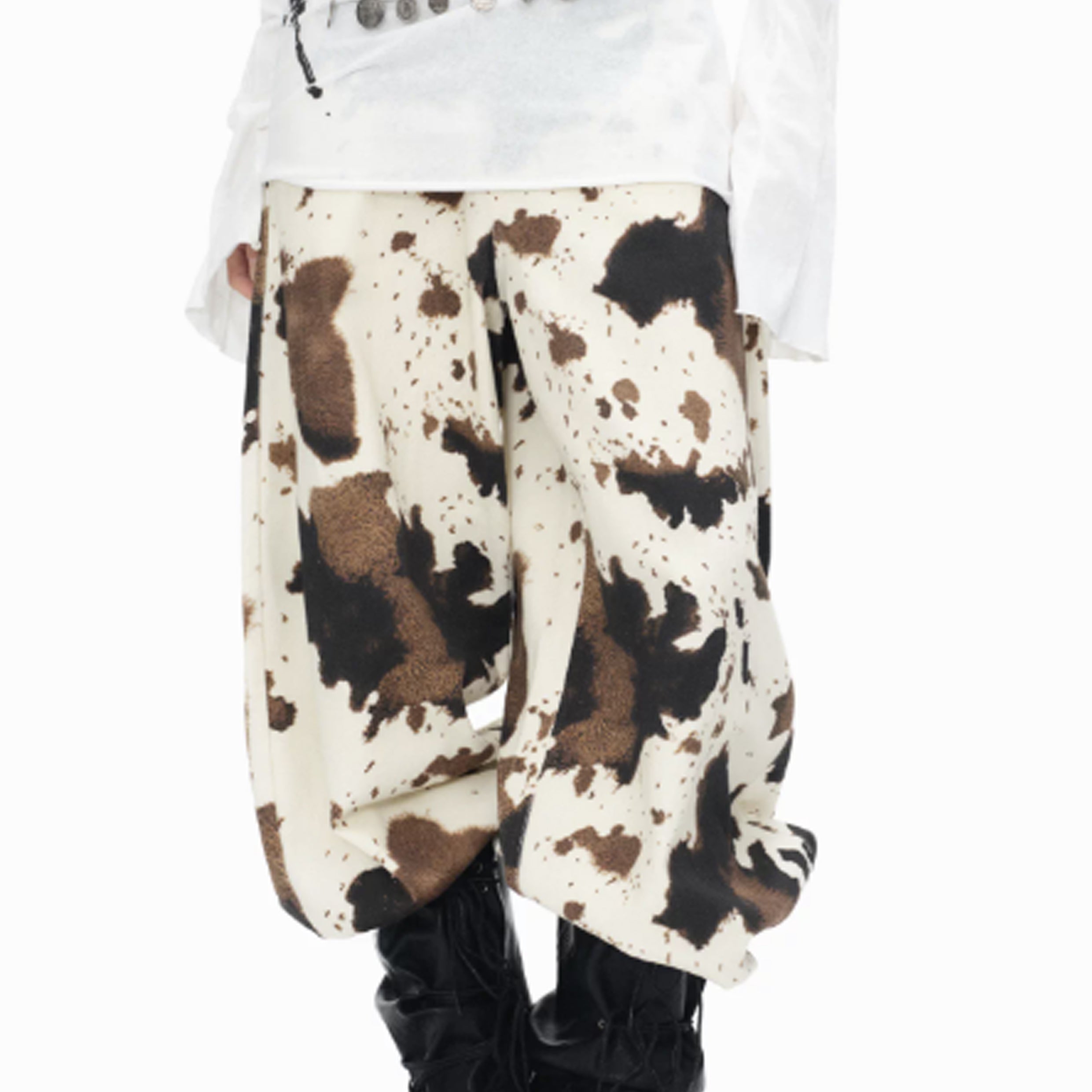 Cow print baggy barrel pants - beige