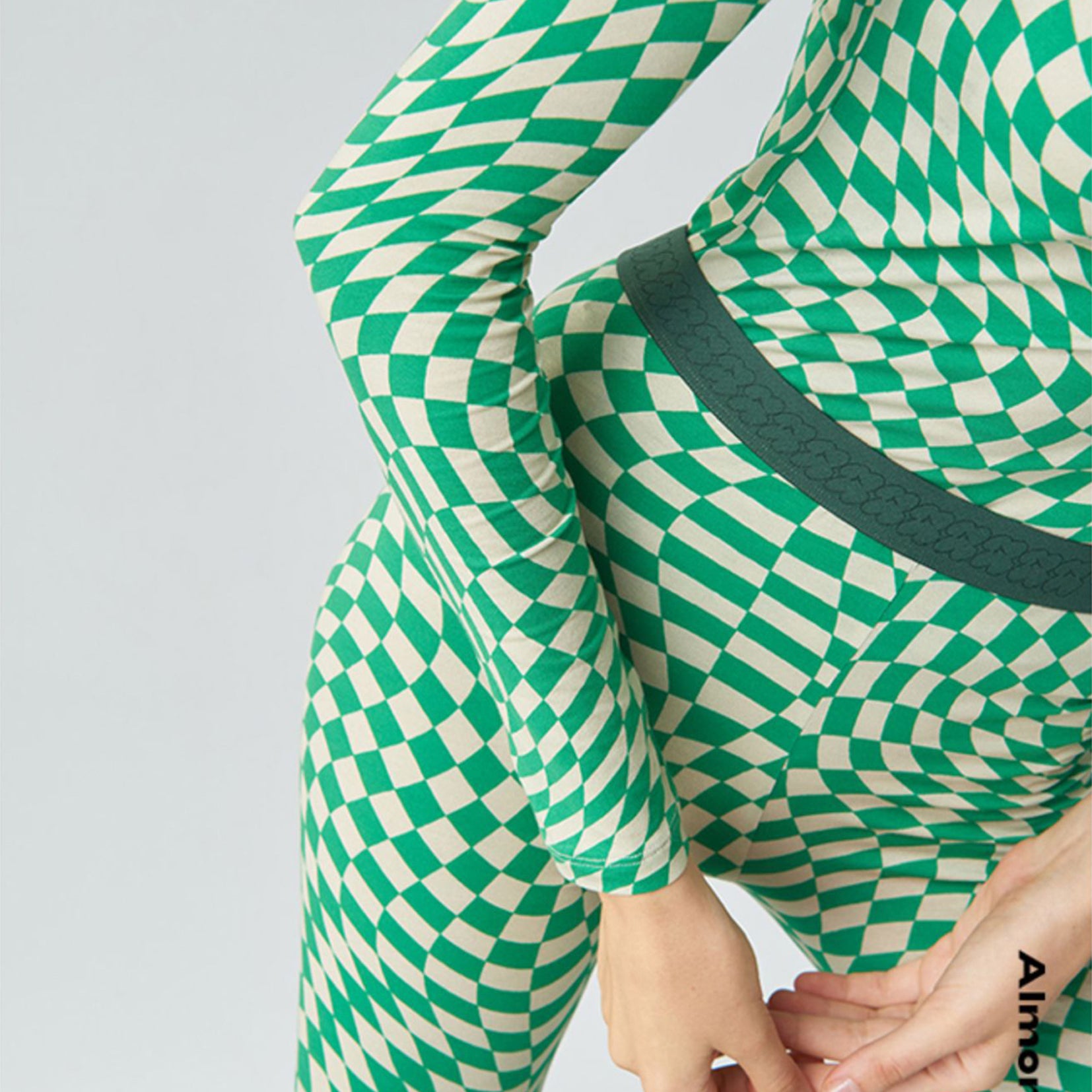 Twisted checkerboard print underwear set in jade