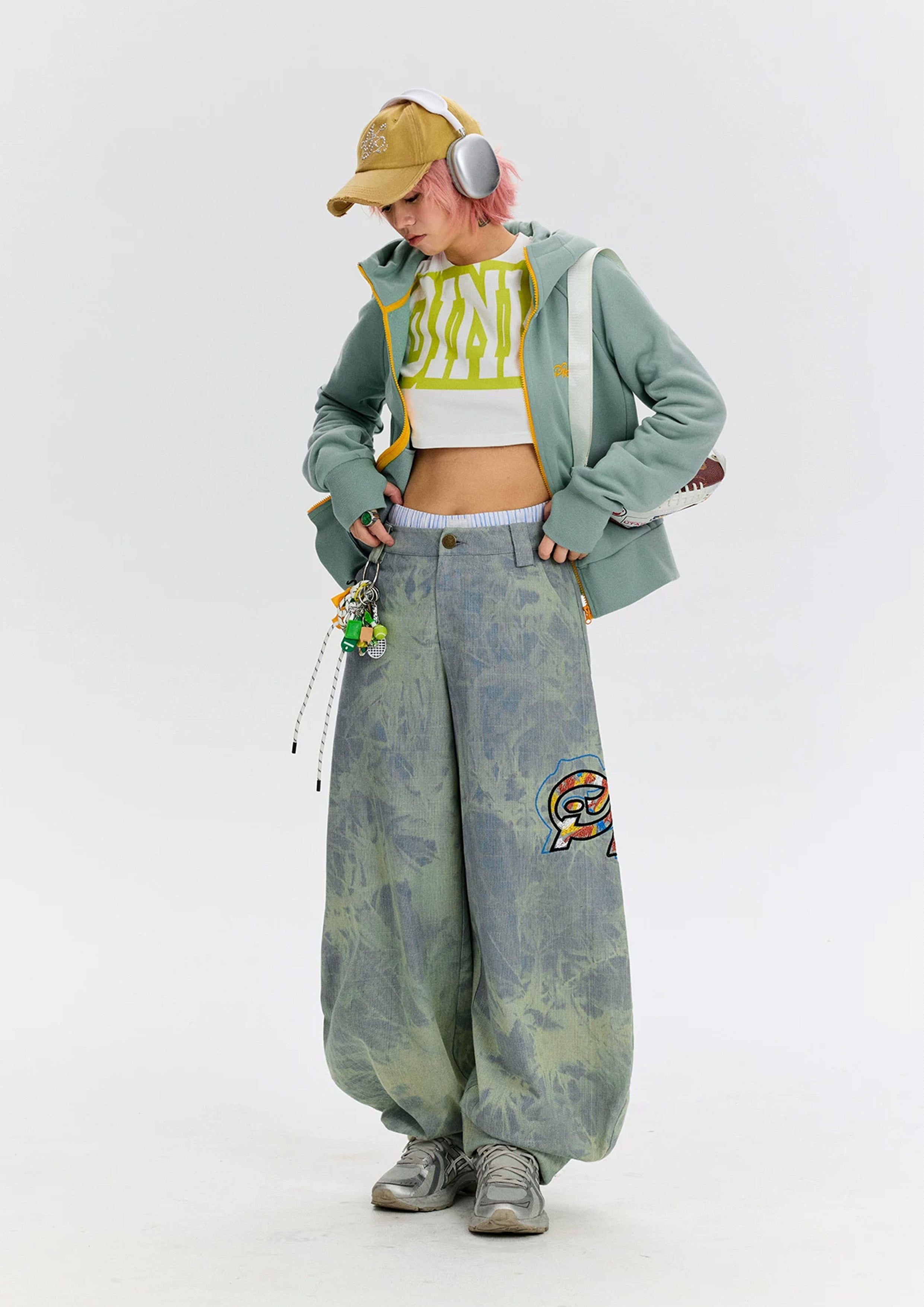Tie dye bleach baggy barrel jeans - sun-faded blue