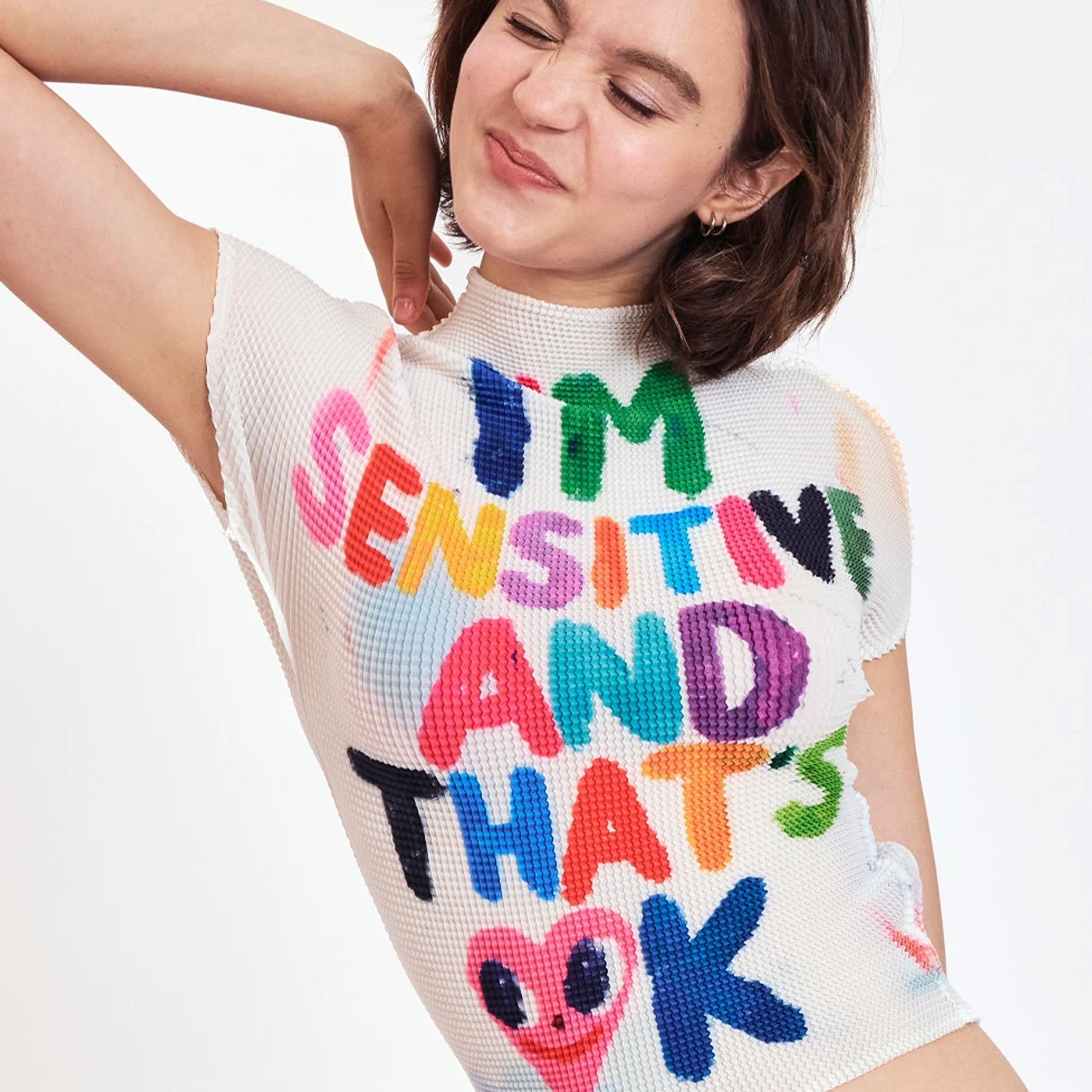 Typography crinkle stretch crop tee - white