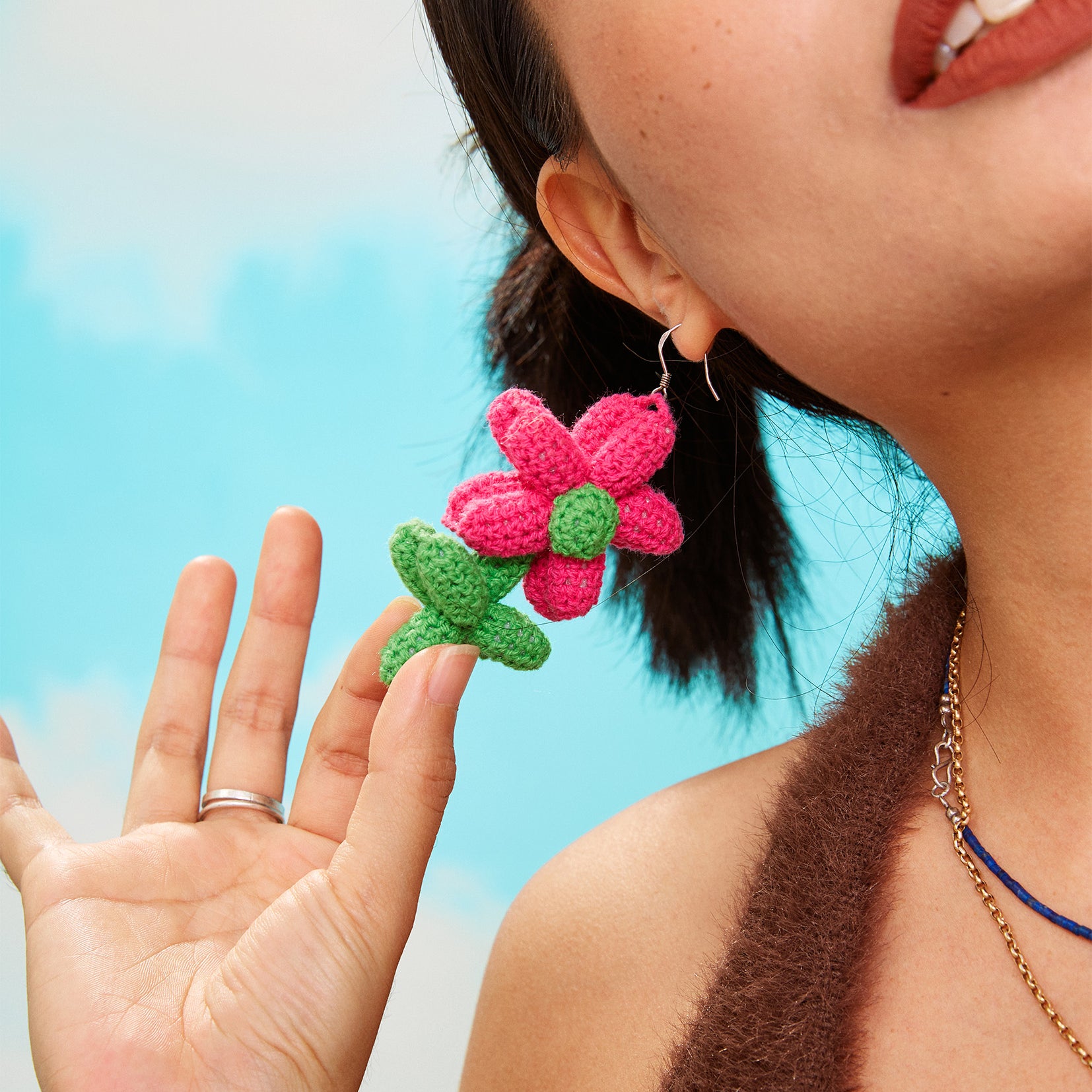 Flower balloon crochet earrings - pink & green