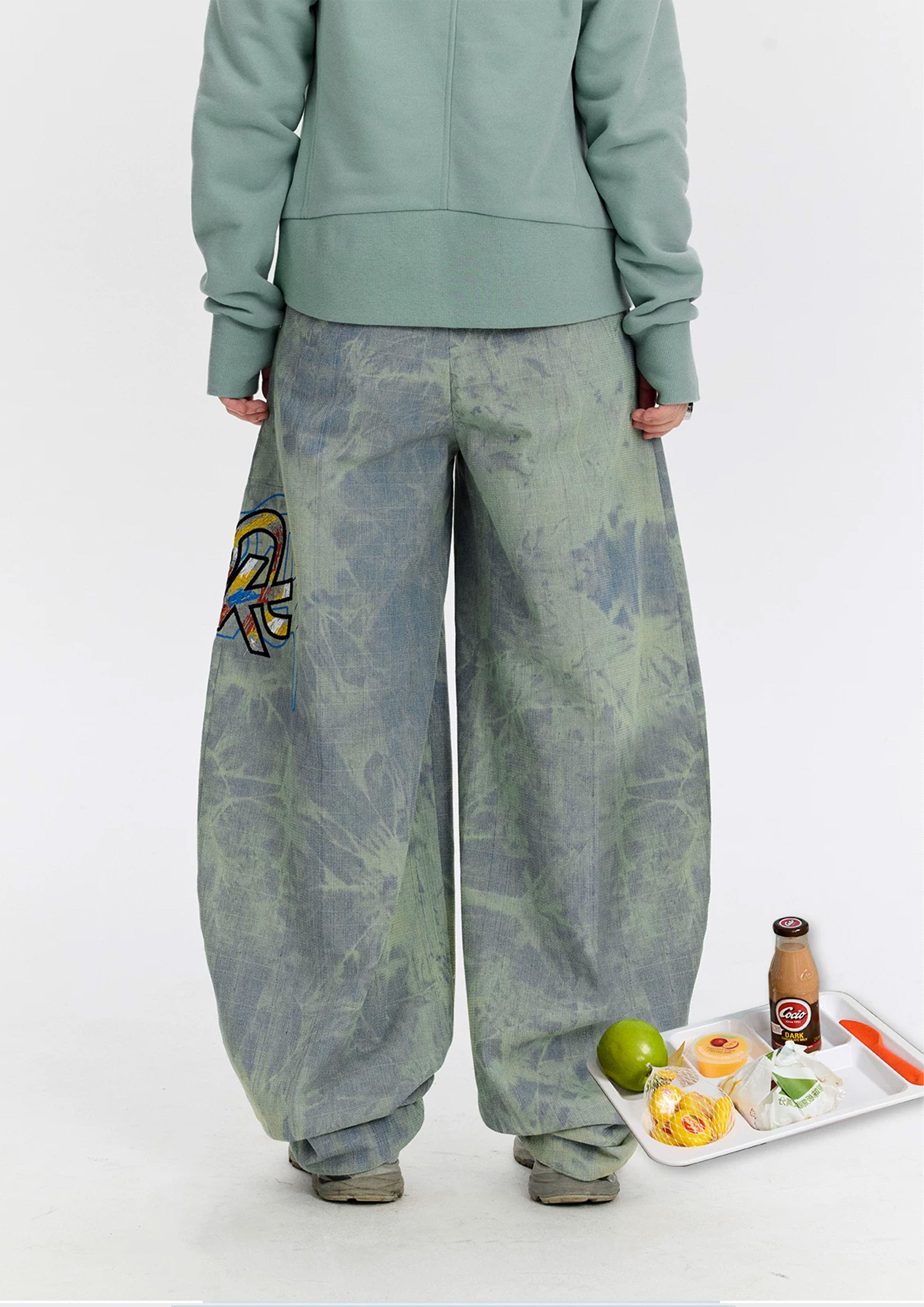 Tie dye bleach baggy barrel jeans - sun-faded blue
