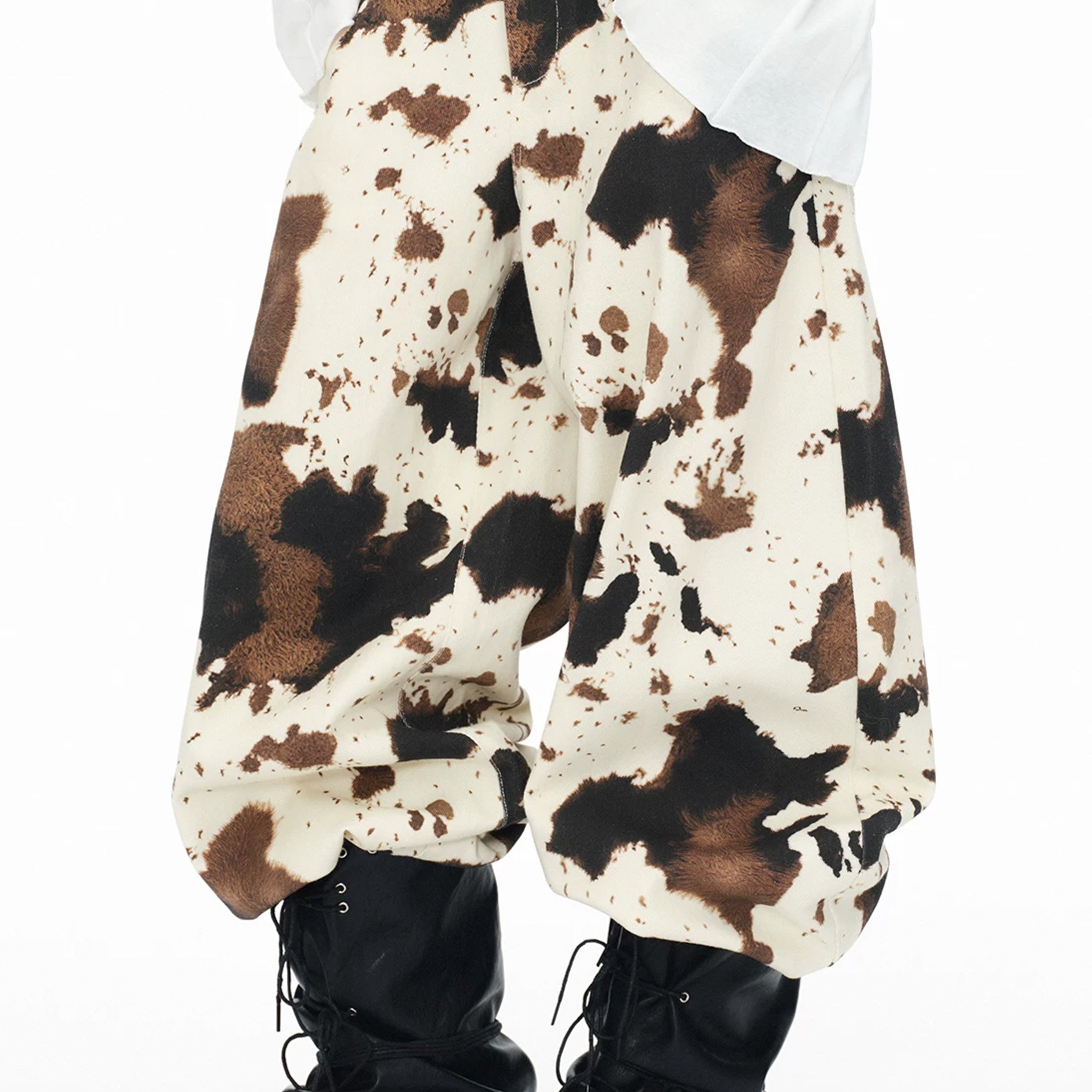 Cow print baggy barrel pants - beige