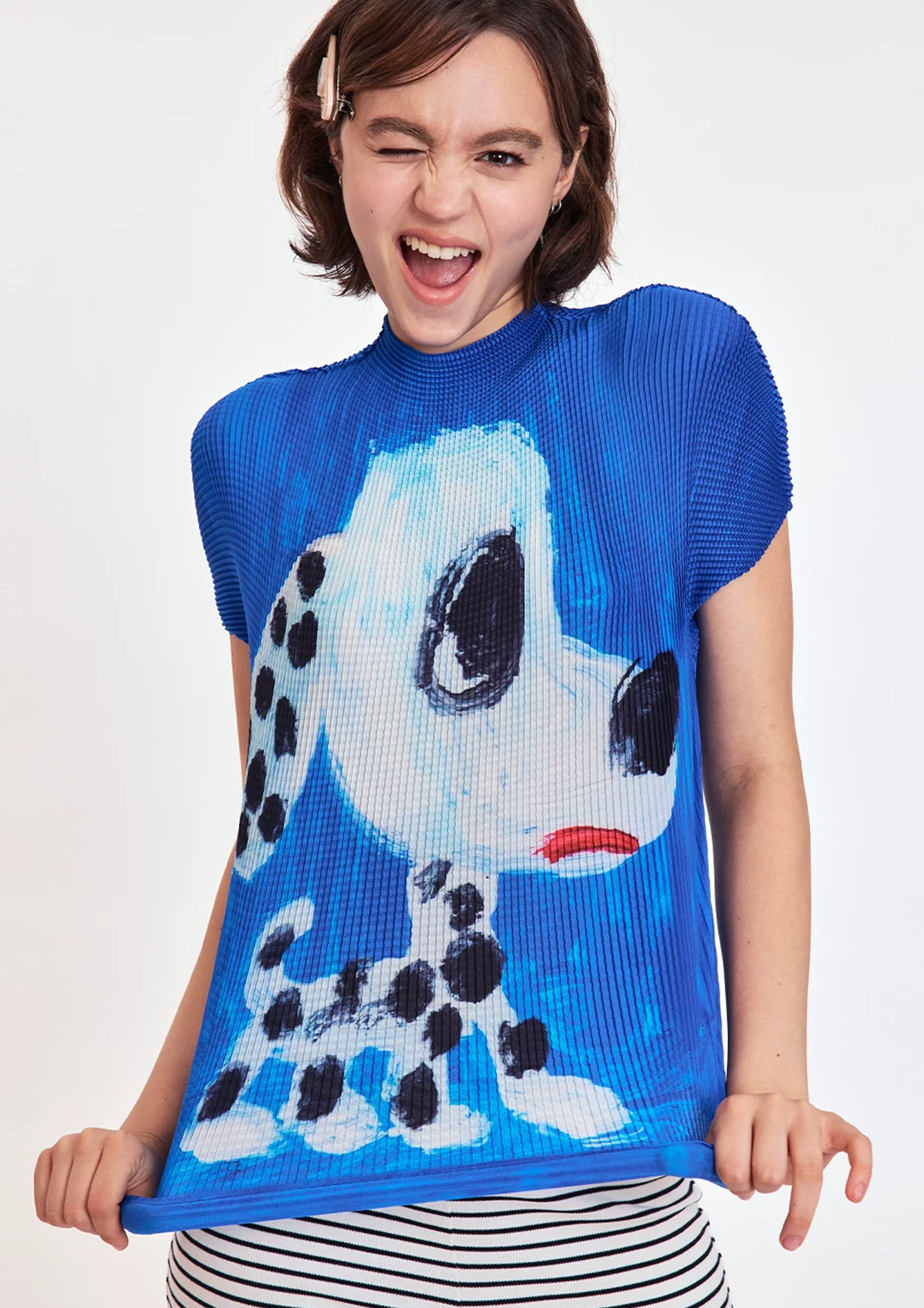 Spotted puppy crinkle stretch crop tee - blue