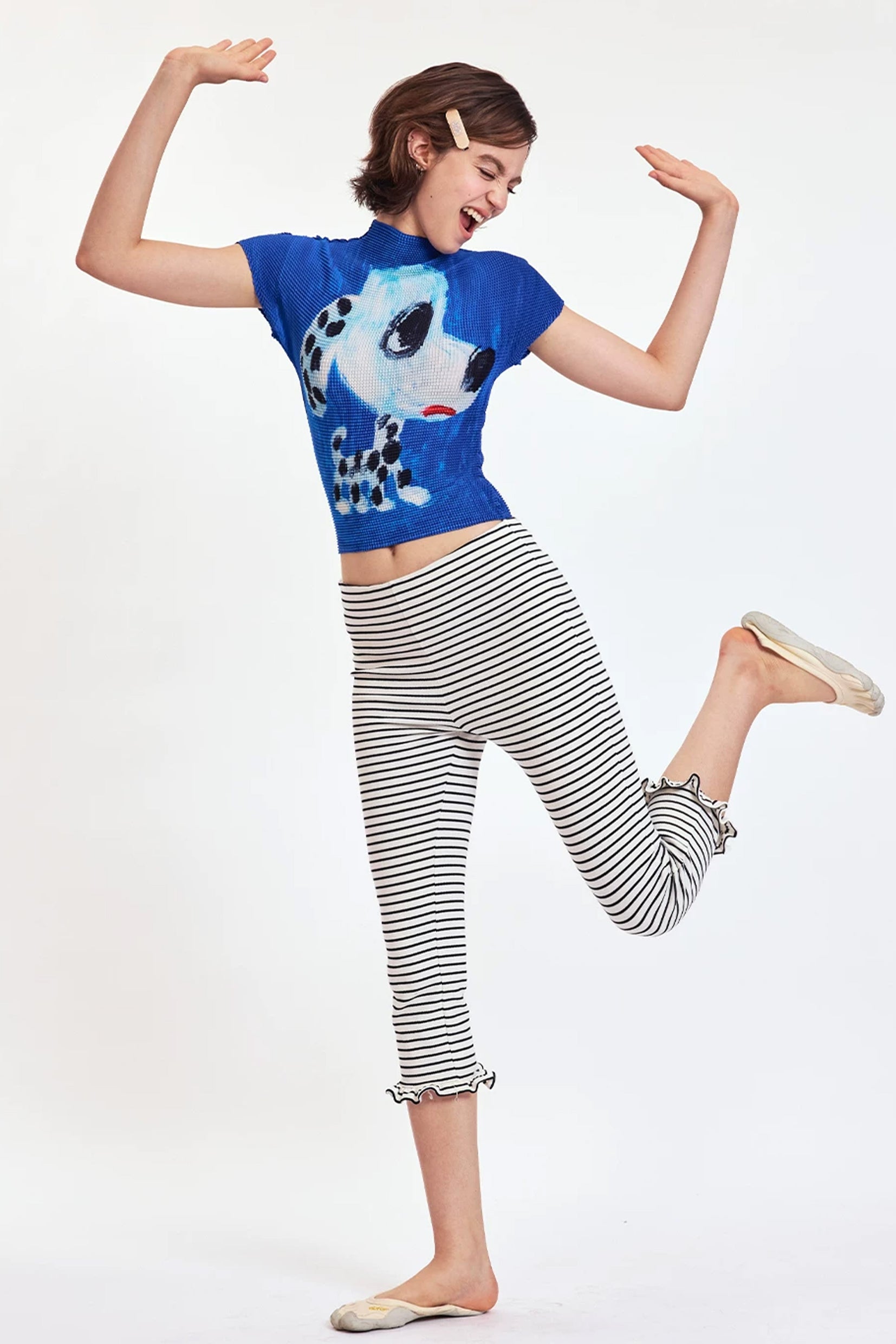 Spotted puppy crinkle stretch crop tee - blue