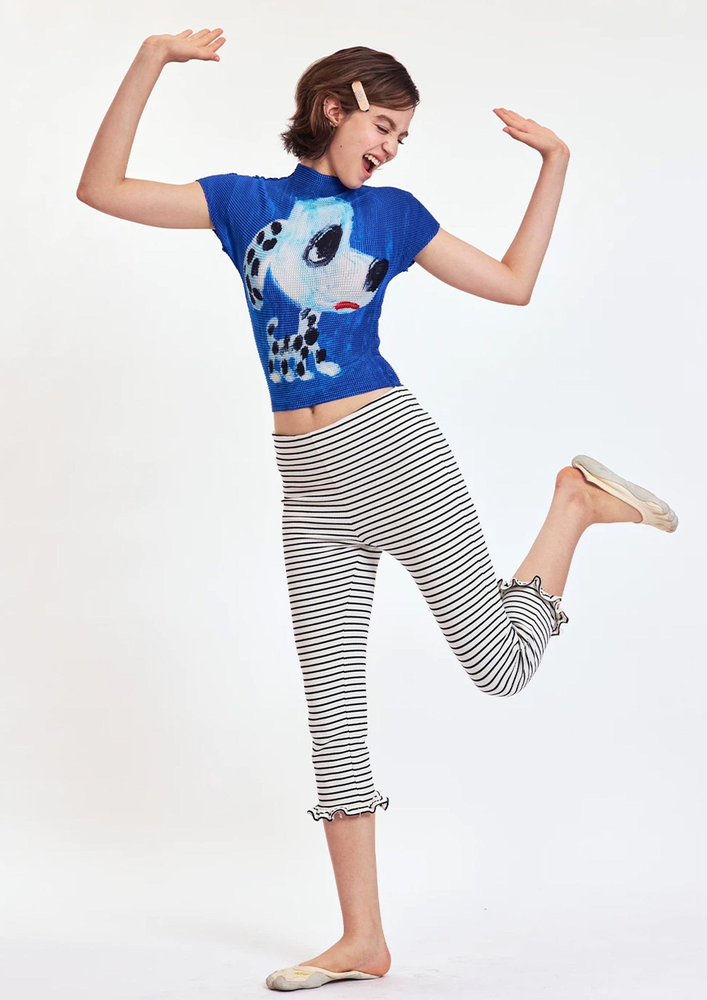 Spotted puppy crinkle stretch crop tee - blue