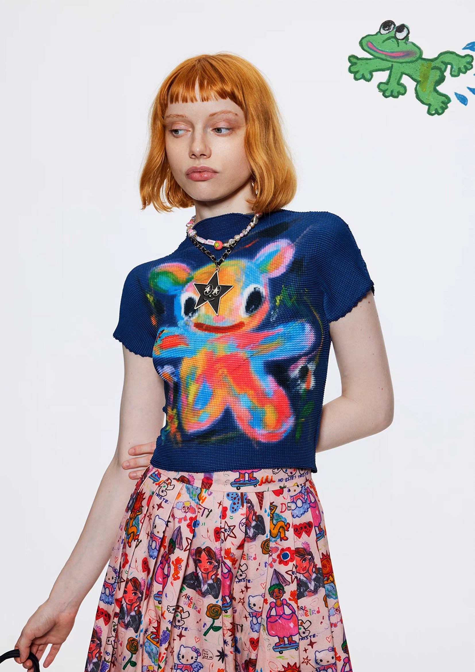 Rainbow bear crinkle stretch crop tee - navy