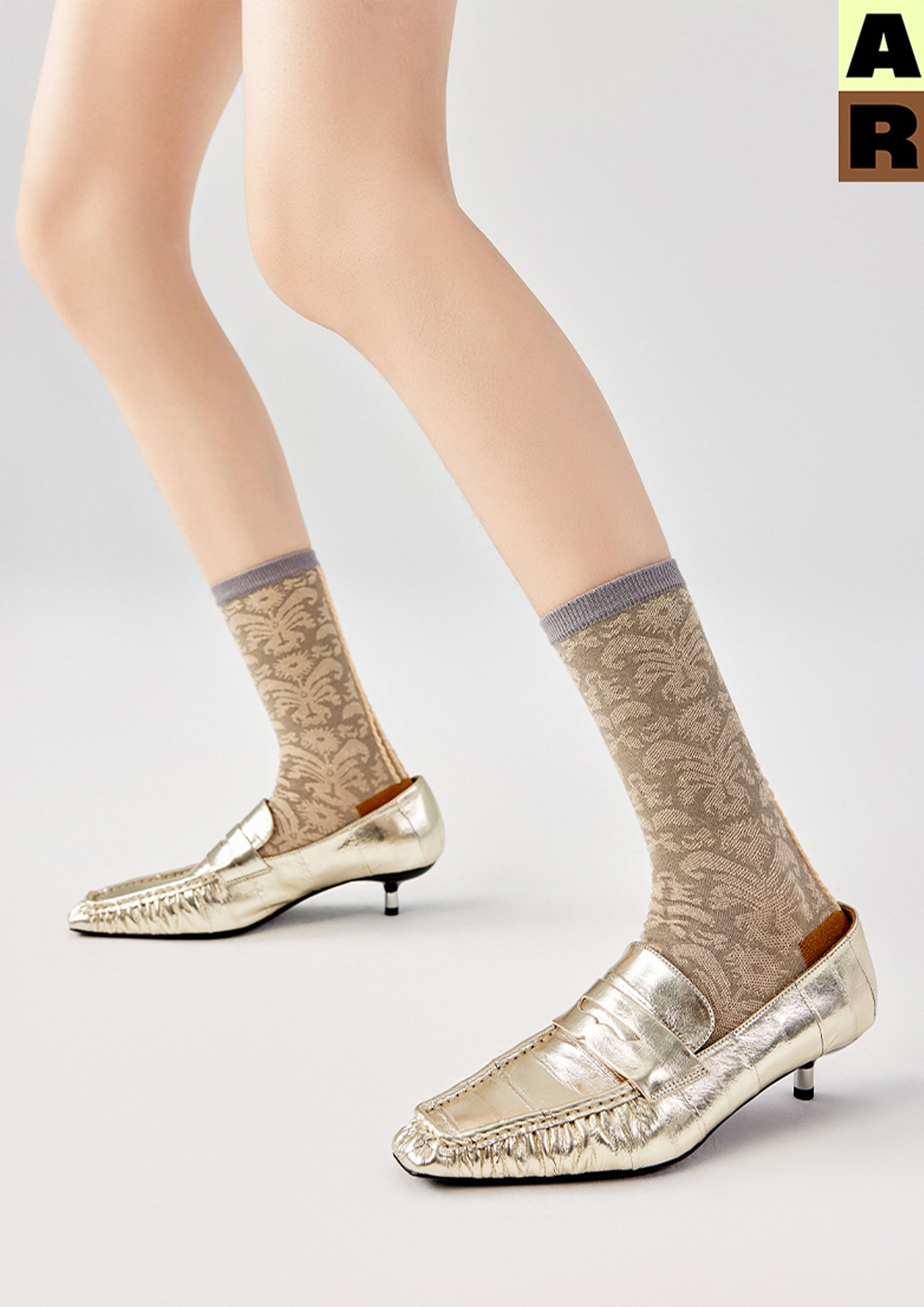 Tendril jacquard mid-calf sock - beige