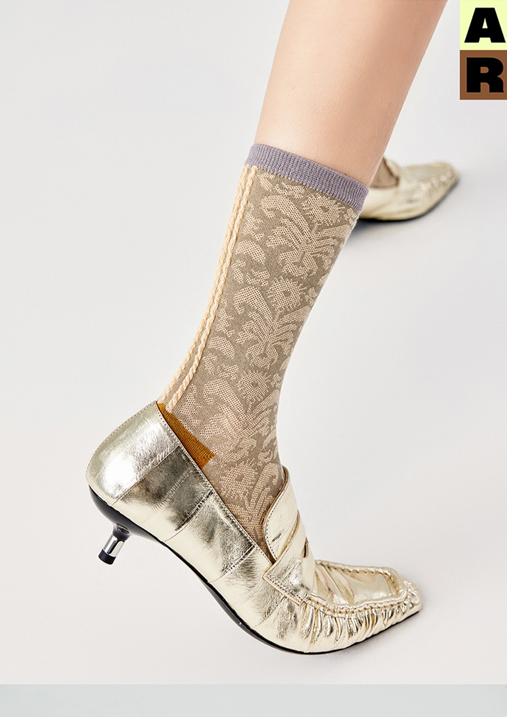 Tendril jacquard mid-calf sock - beige