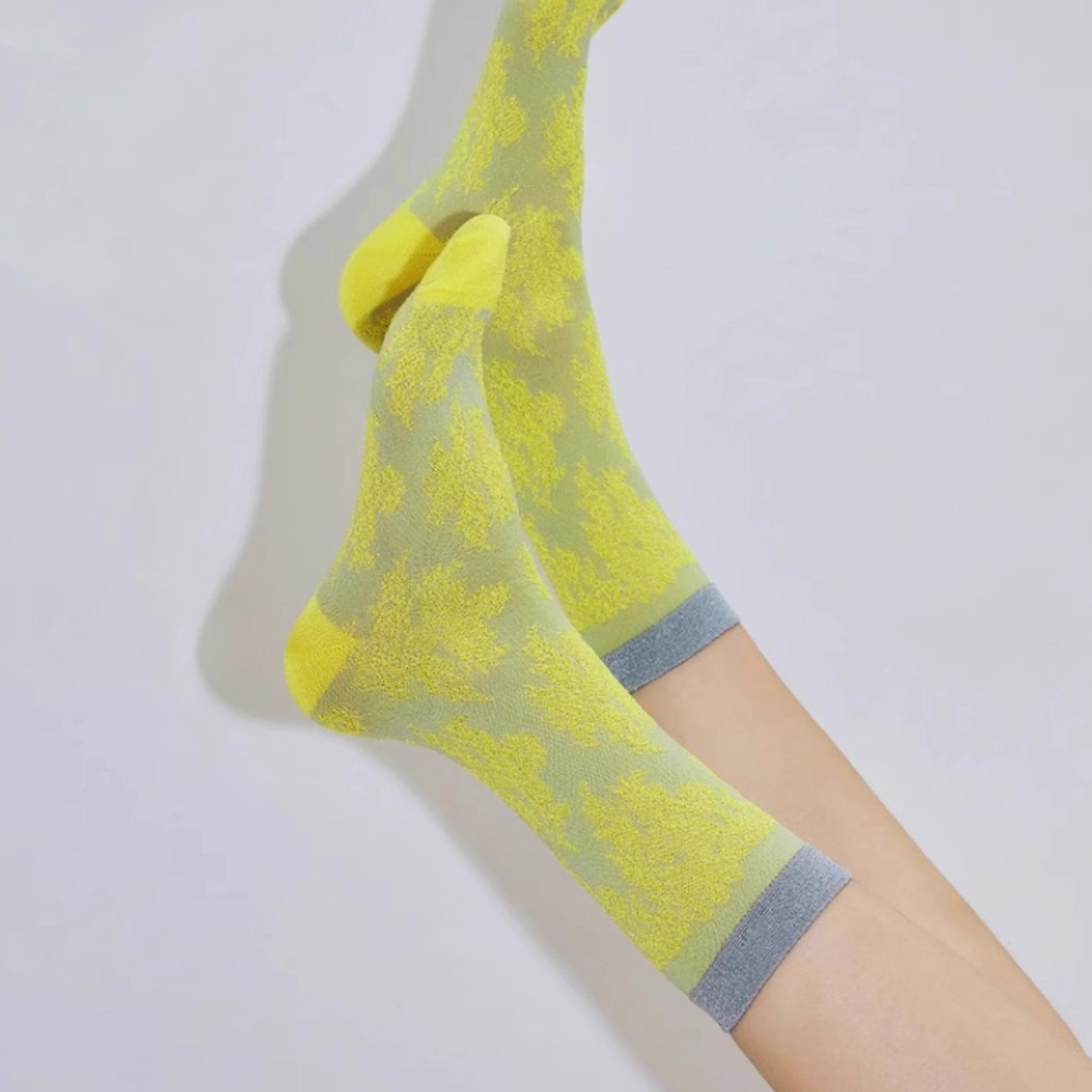 Lace jacquard mid-calf sock - yellow