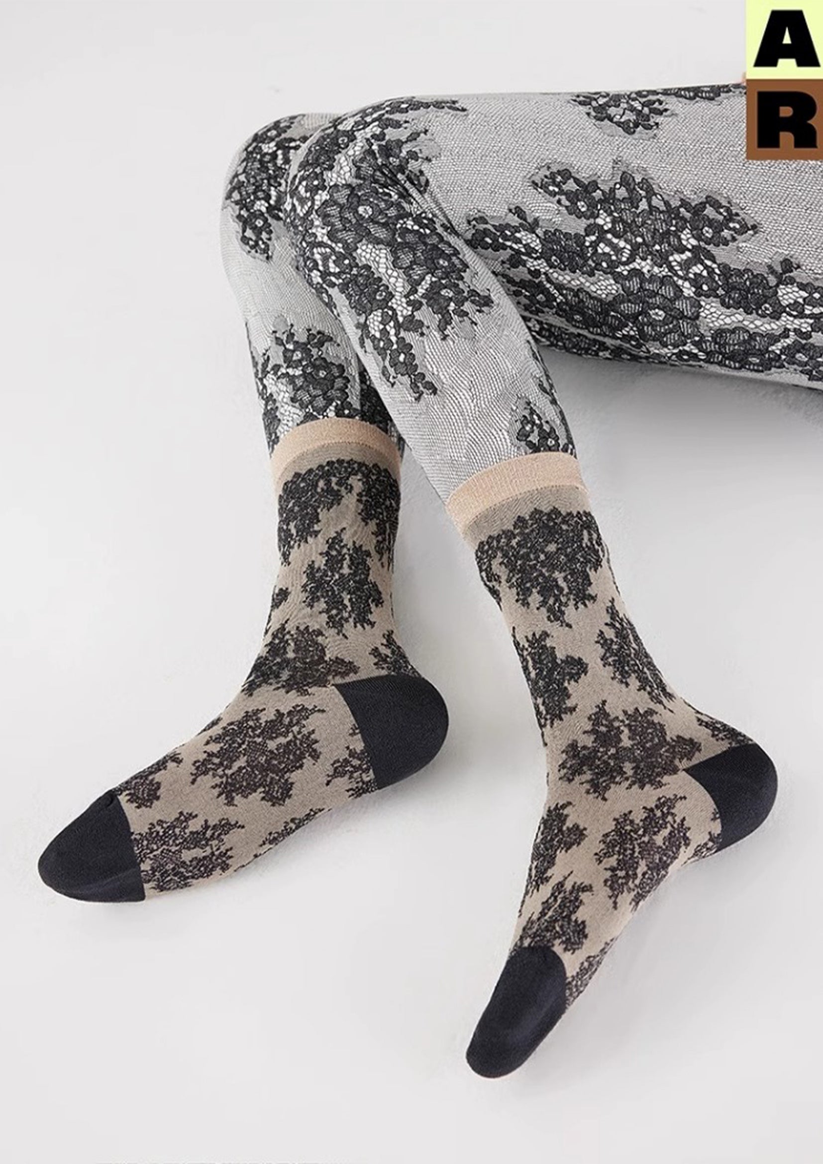 Lace jacquard mid-calf sock - black
