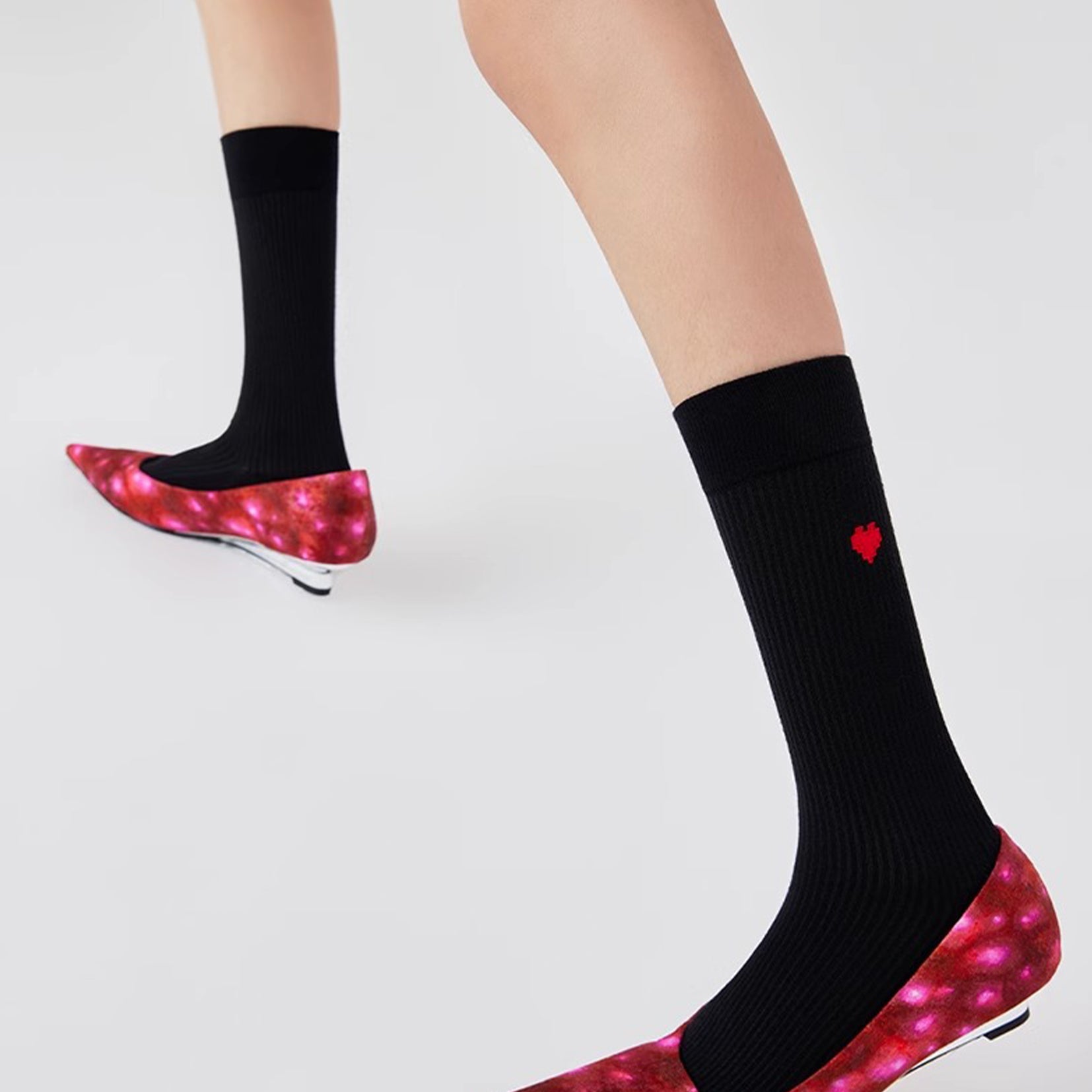 Heart mid-calf sock - black