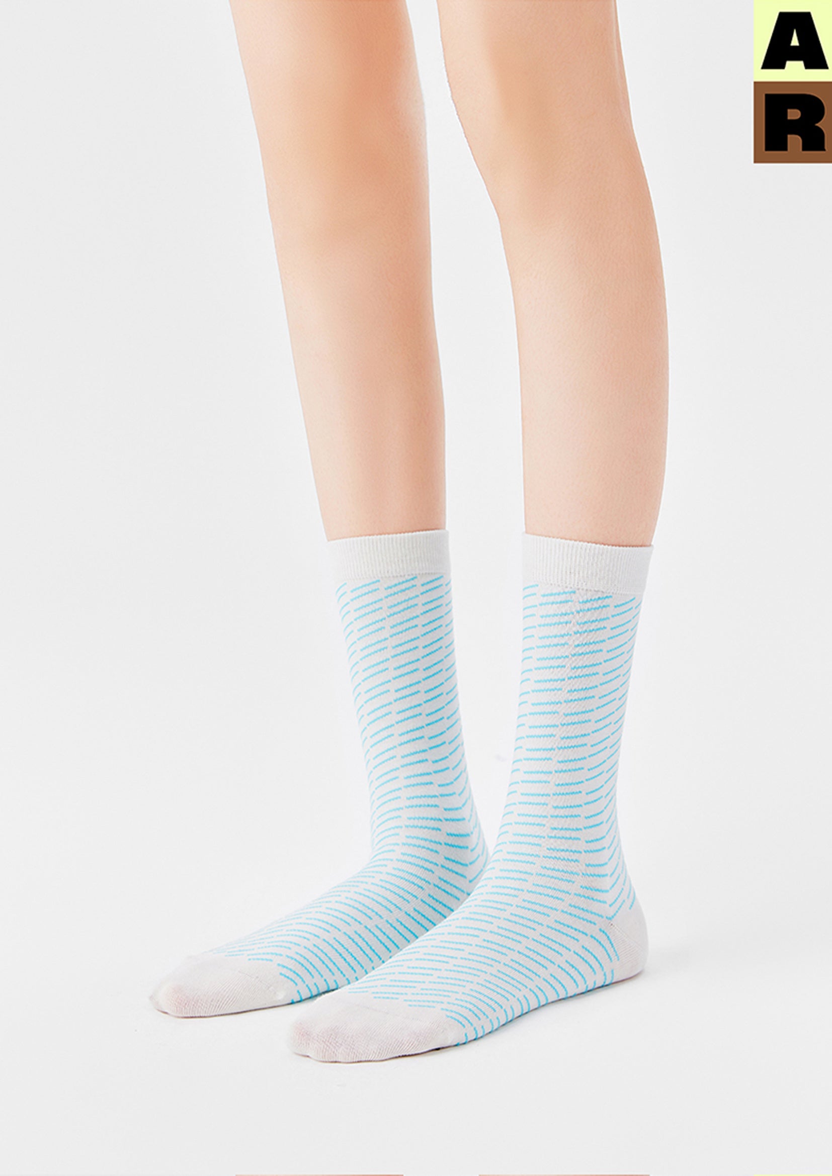 Grid mid-calf sock - sky blue