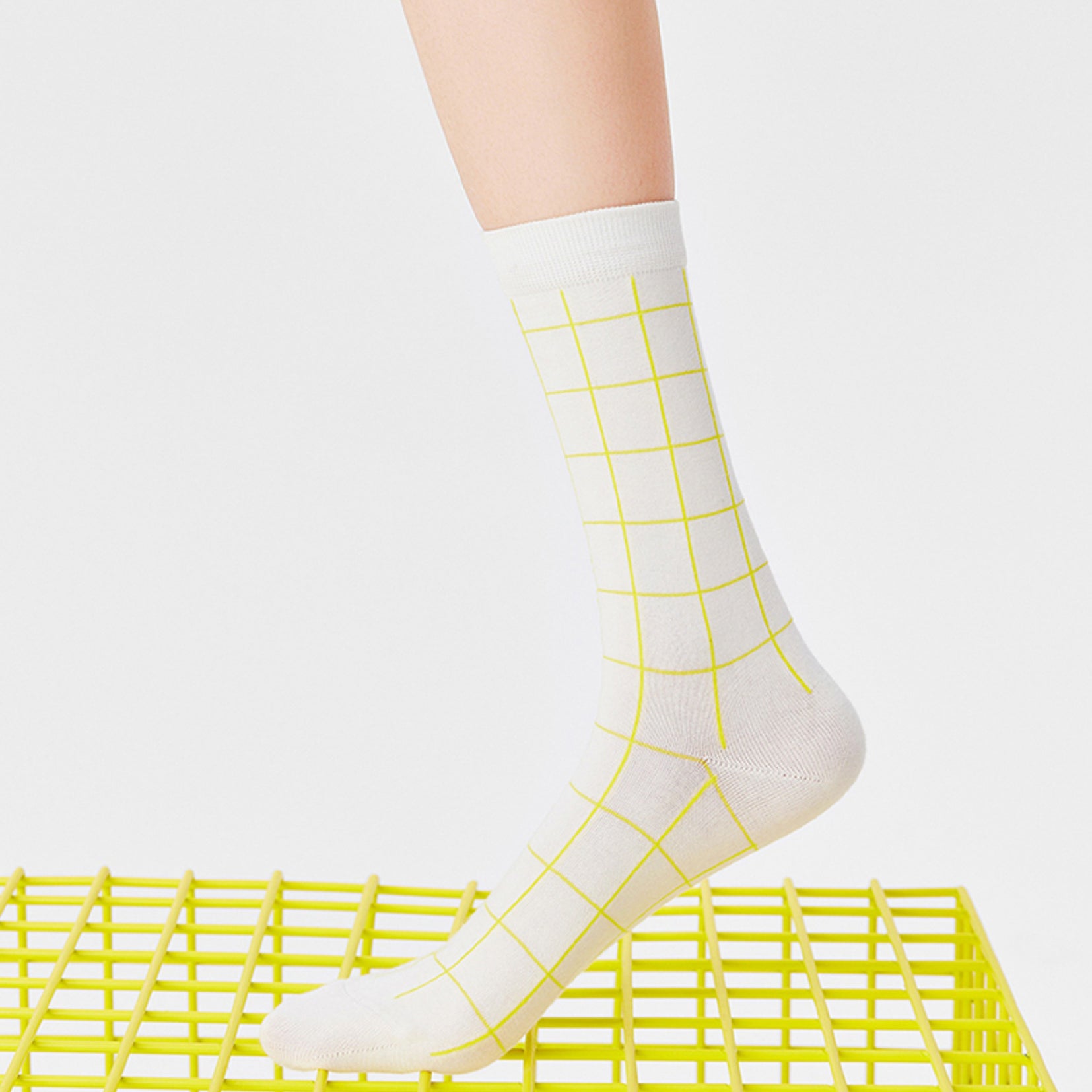 Grid mid-calf sock - yellow