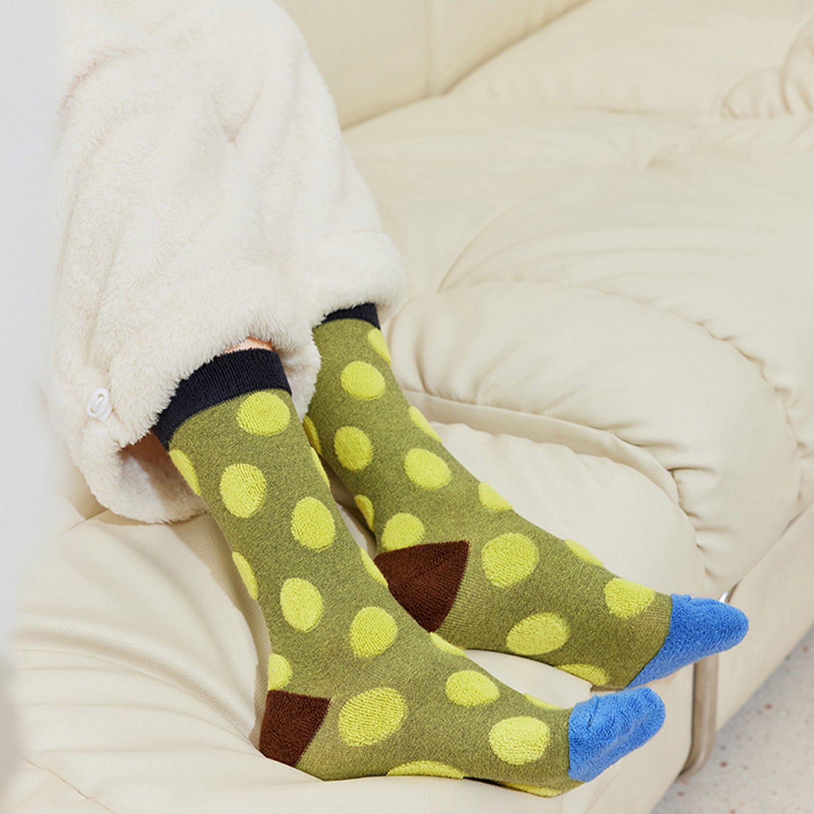 Terry polka dot mid-calf sock - flax yellow