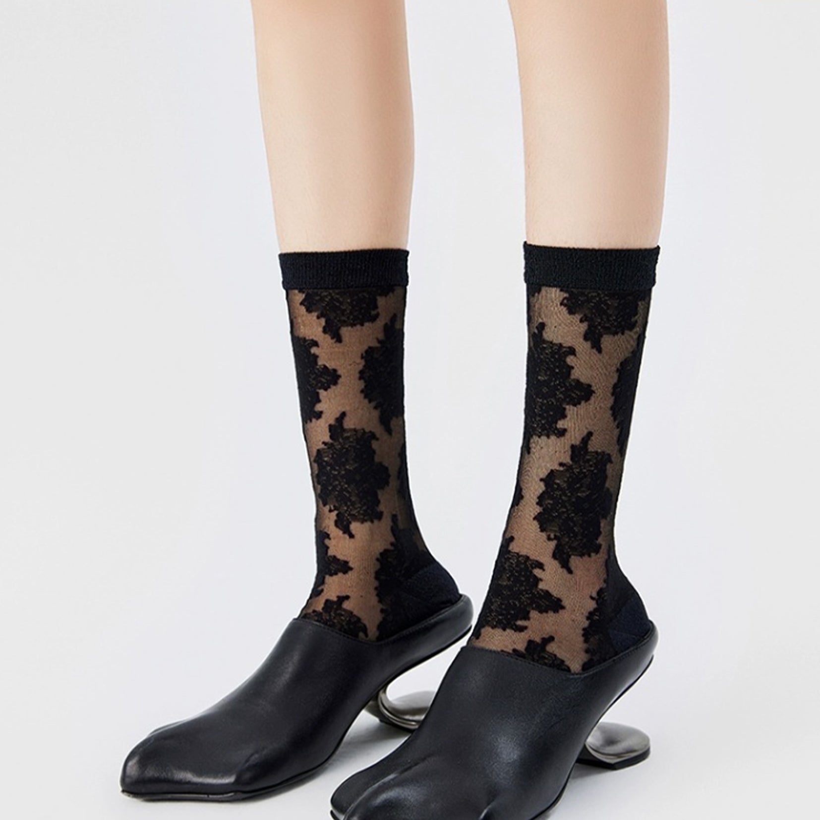 Lace sheer mid-calf sock - black