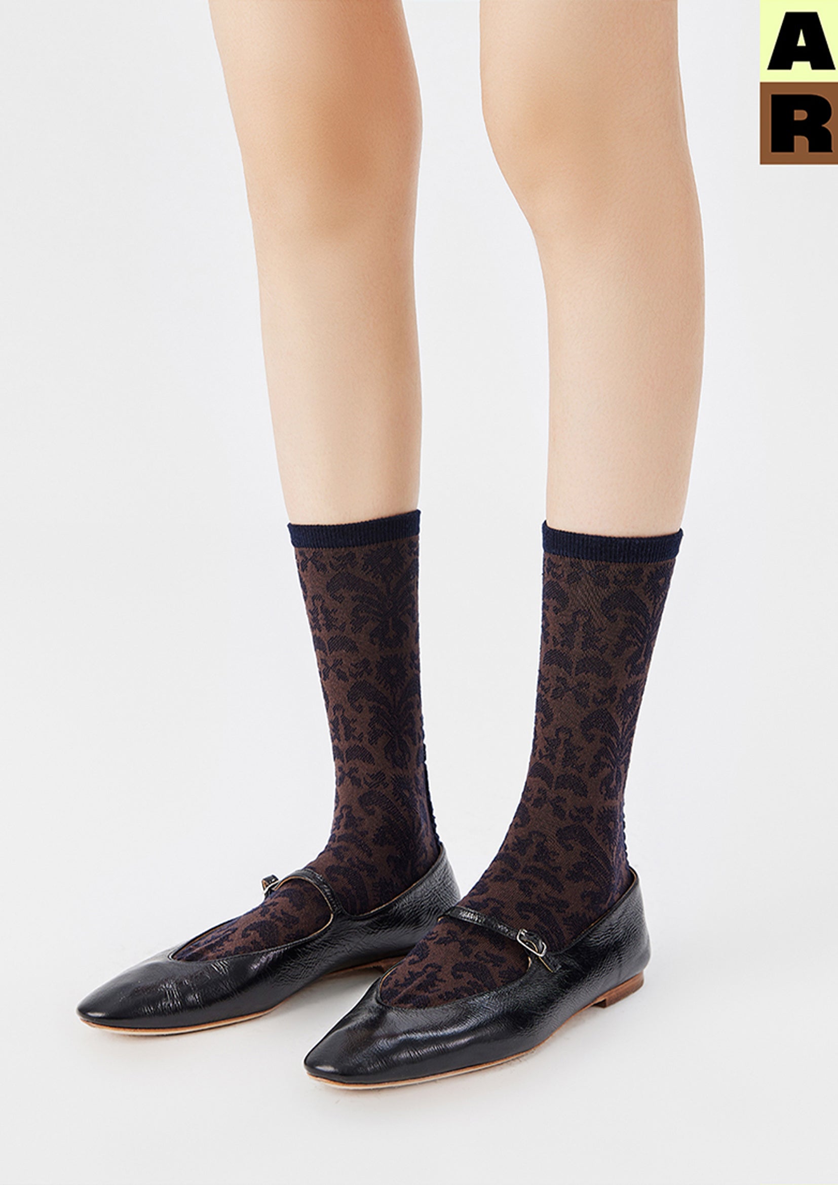 Tendril jacquard mid-calf sock - chocolate