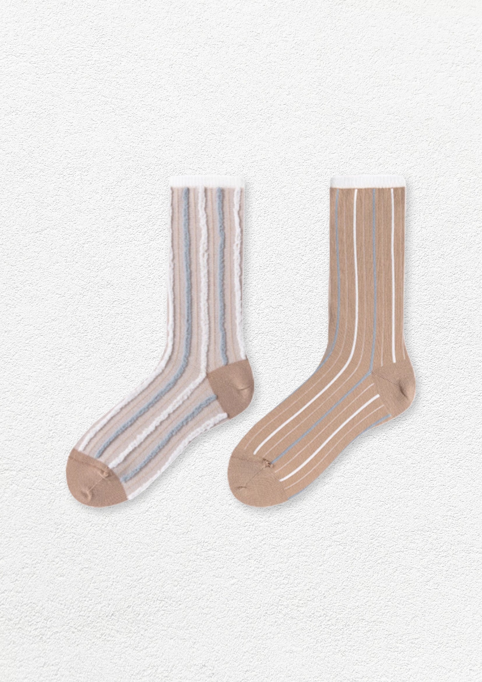 Reversible stripe mid-calf socks - beige & sand