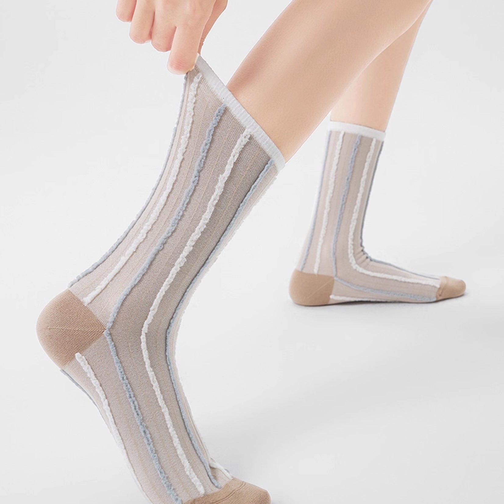 Reversible stripe mid-calf socks - beige & sand