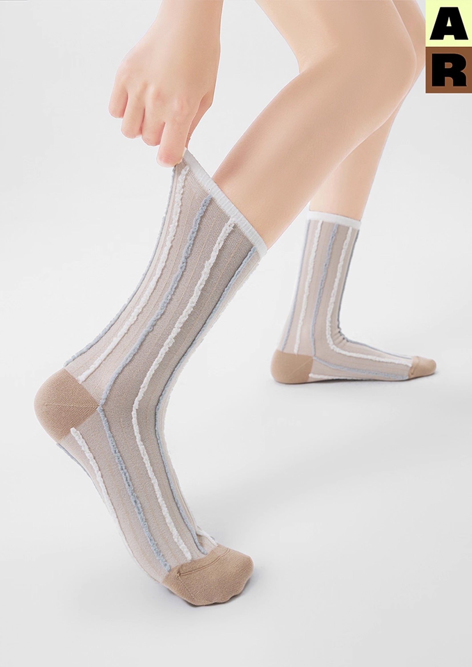Reversible stripe mid-calf socks - beige & sand